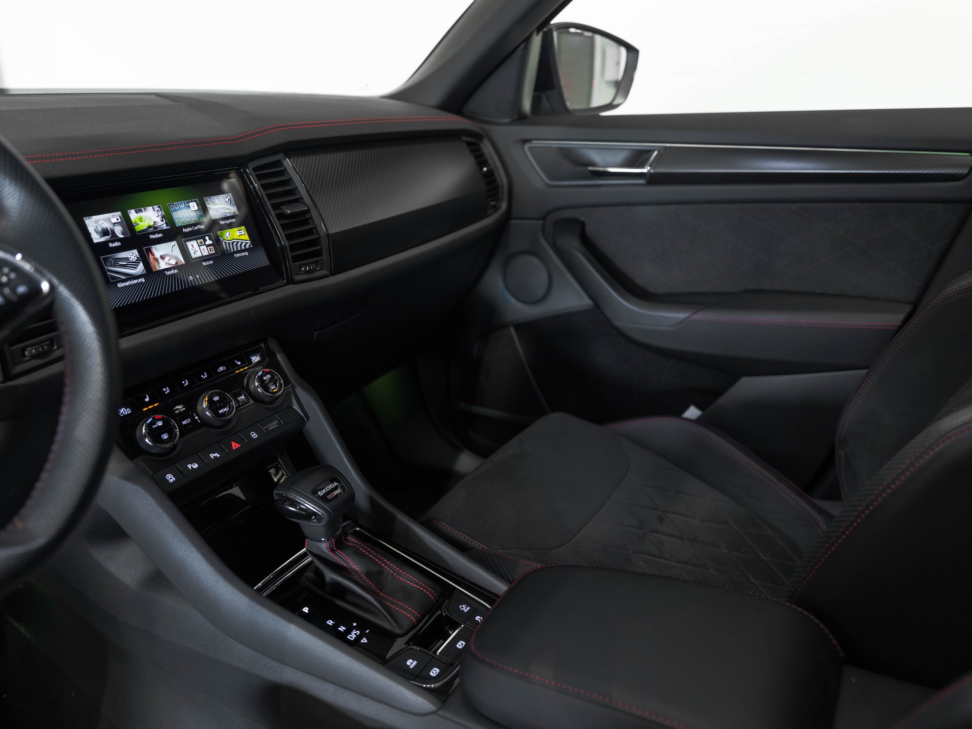 SKODA Kodiaq 2.0 TSI 4x4 RS-image-7
