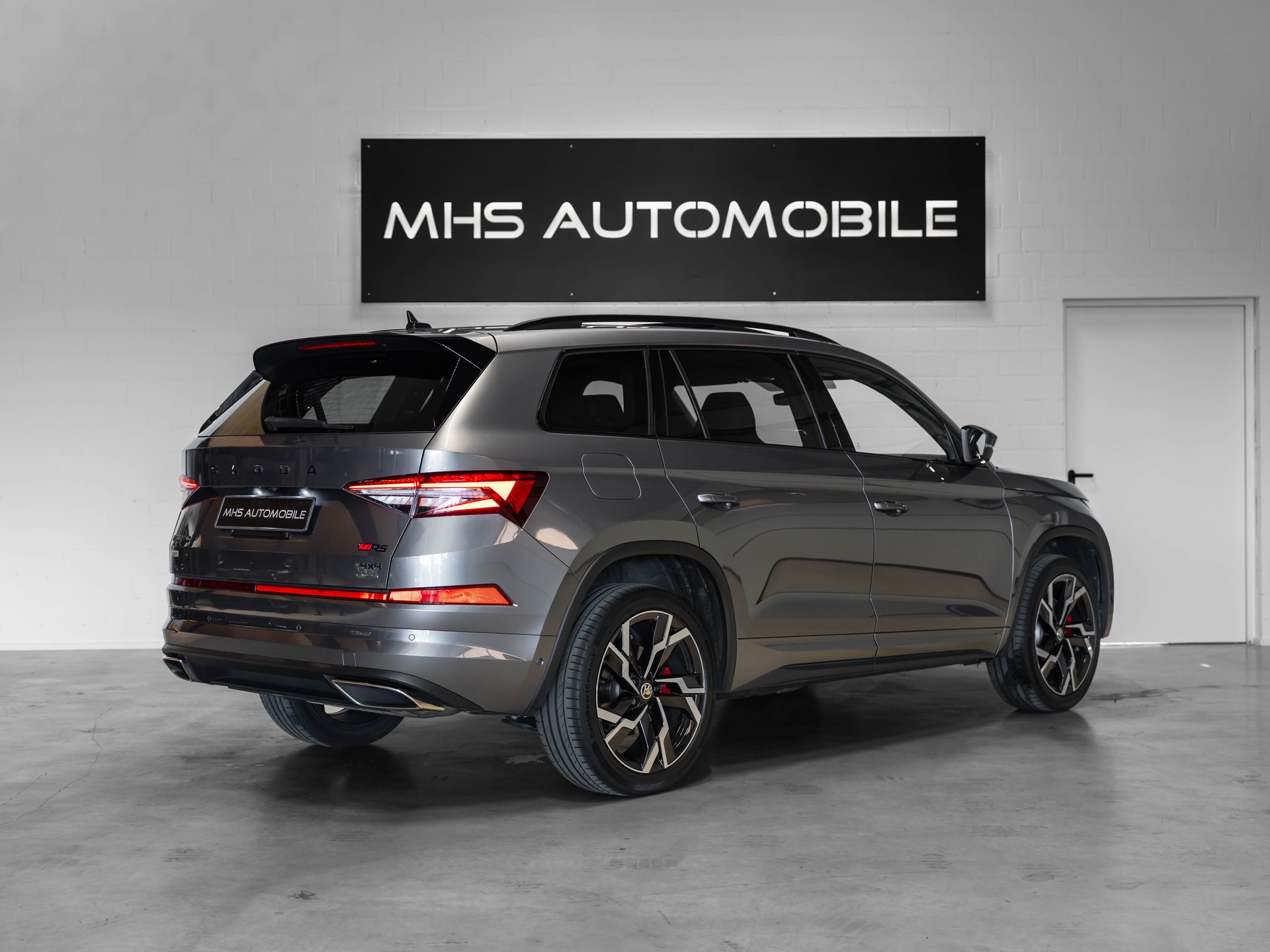 SKODA Kodiaq 2.0 TSI 4x4 RS-image-3