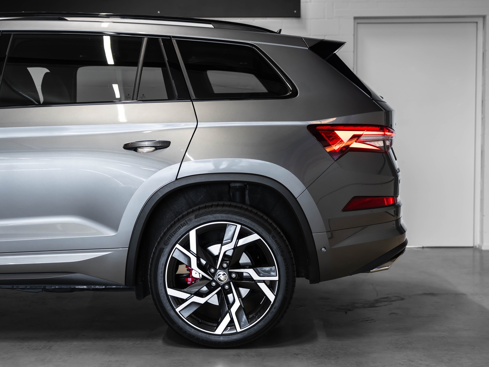 SKODA Kodiaq 2.0 TSI 4x4 RS-image-25
