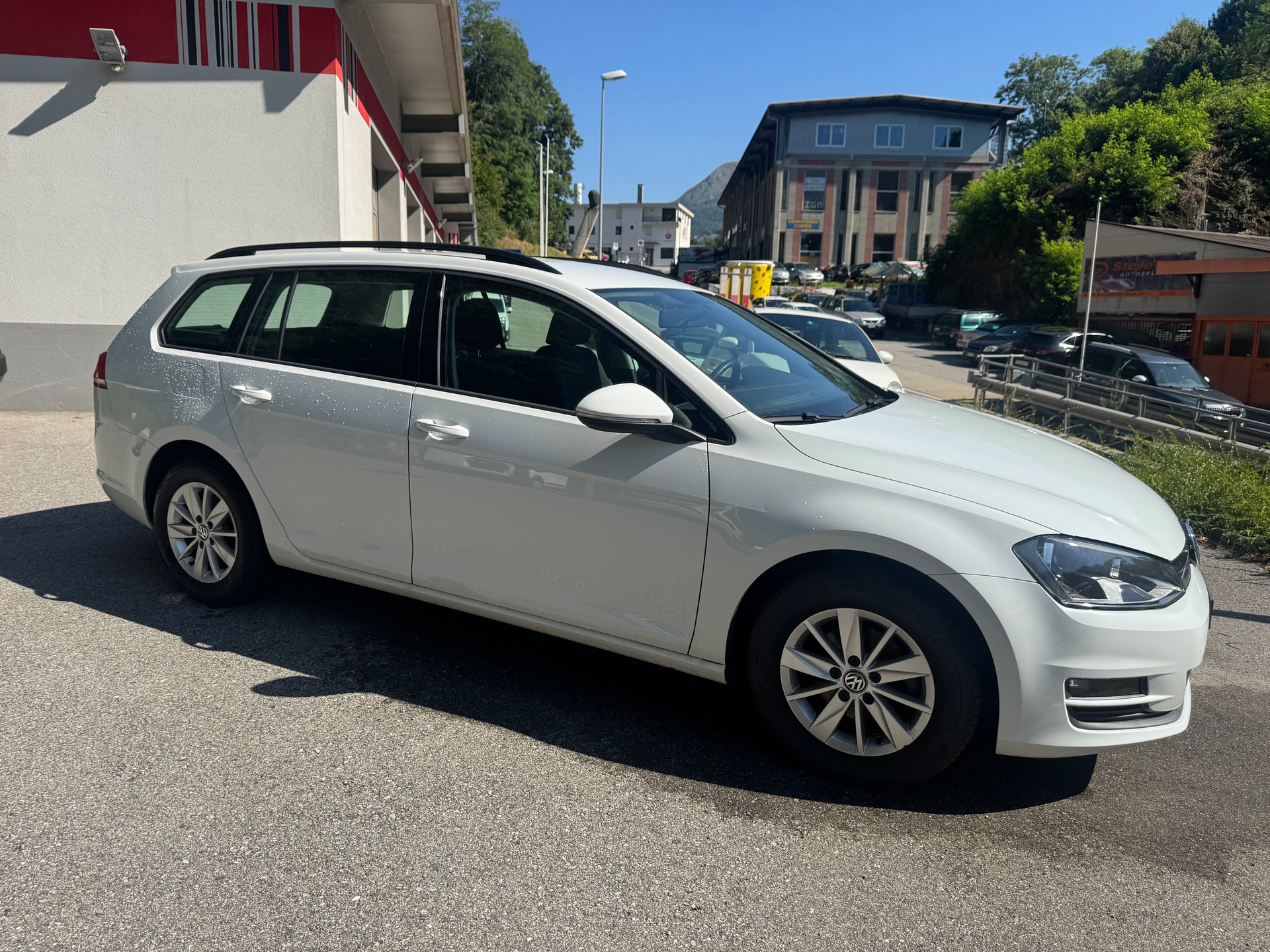 VW Golf Variant 1.2 TSI Comfort-image-1