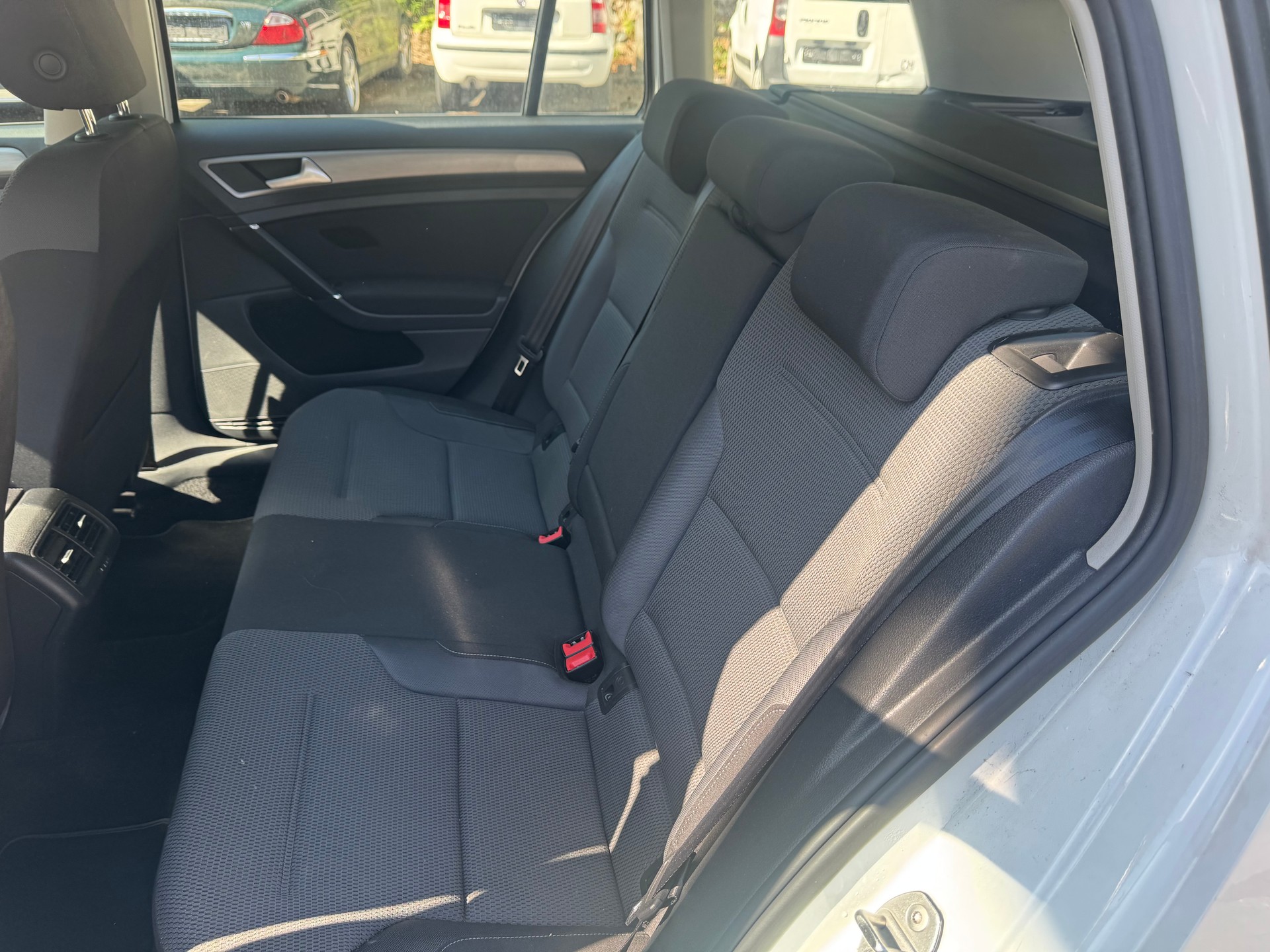VW Golf Variant 1.2 TSI Comfort-image-7