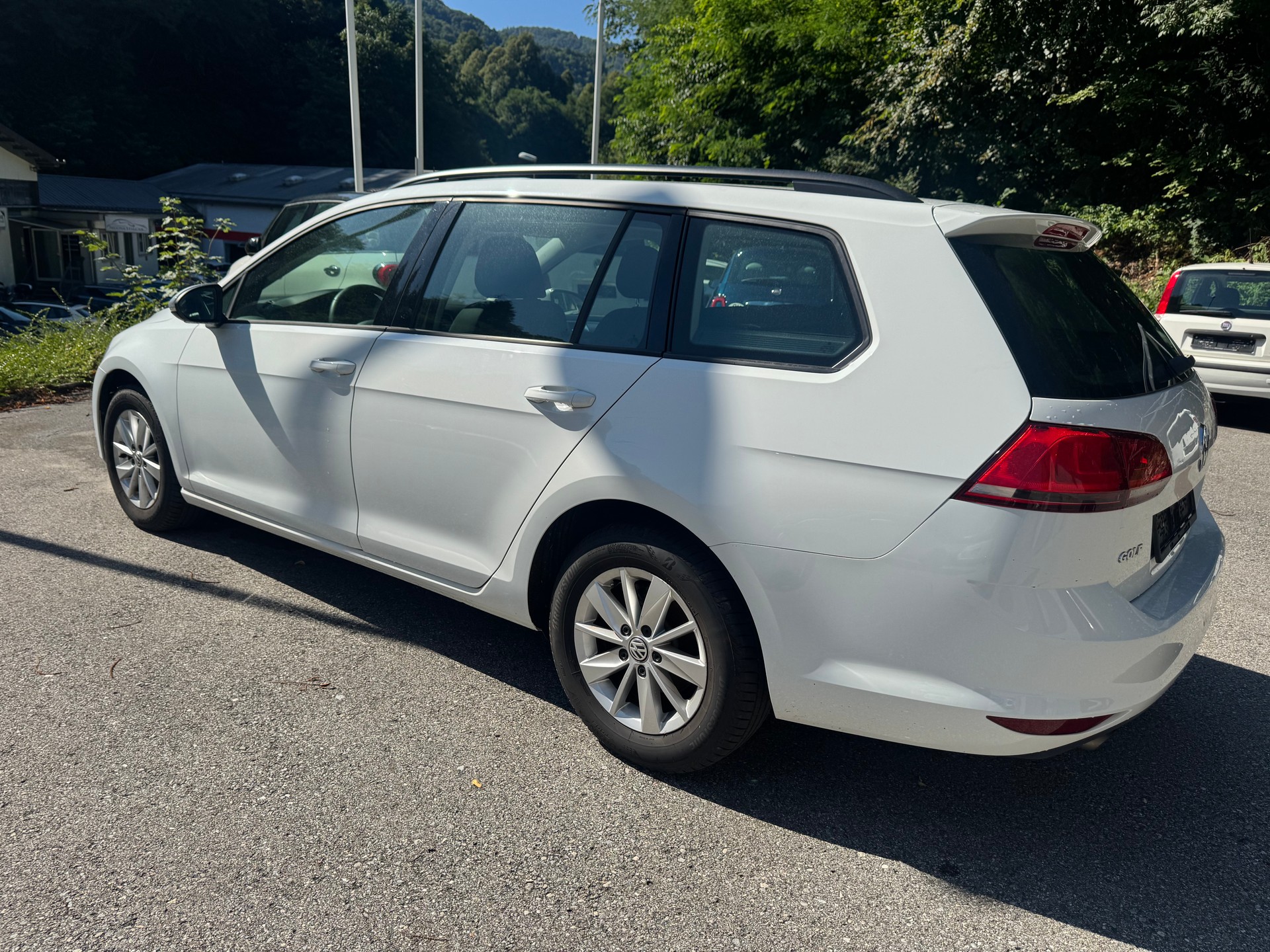 VW Golf Variant 1.2 TSI Comfort-image-10