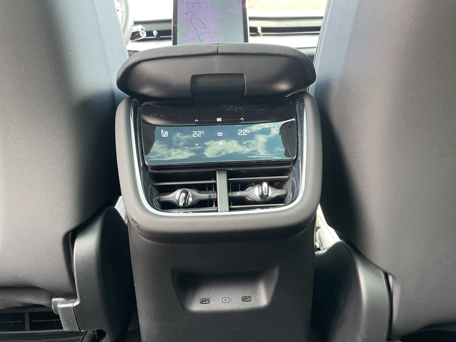 VOLVO EX 90 Twin Performance Ultra AWDD-image-16