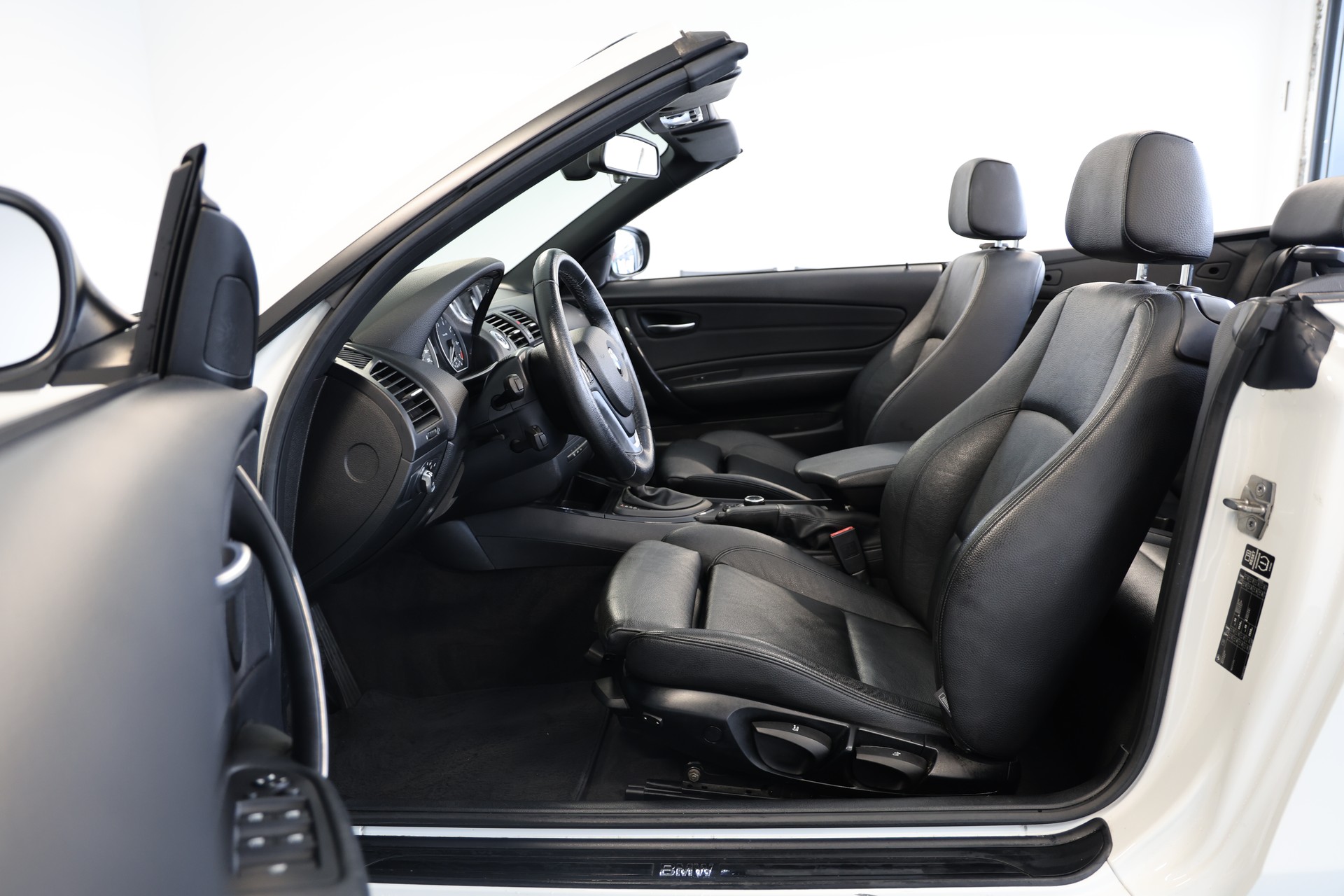 BMW 118i Cabrio *Automat* *MFK bis 12.2027*-image-6