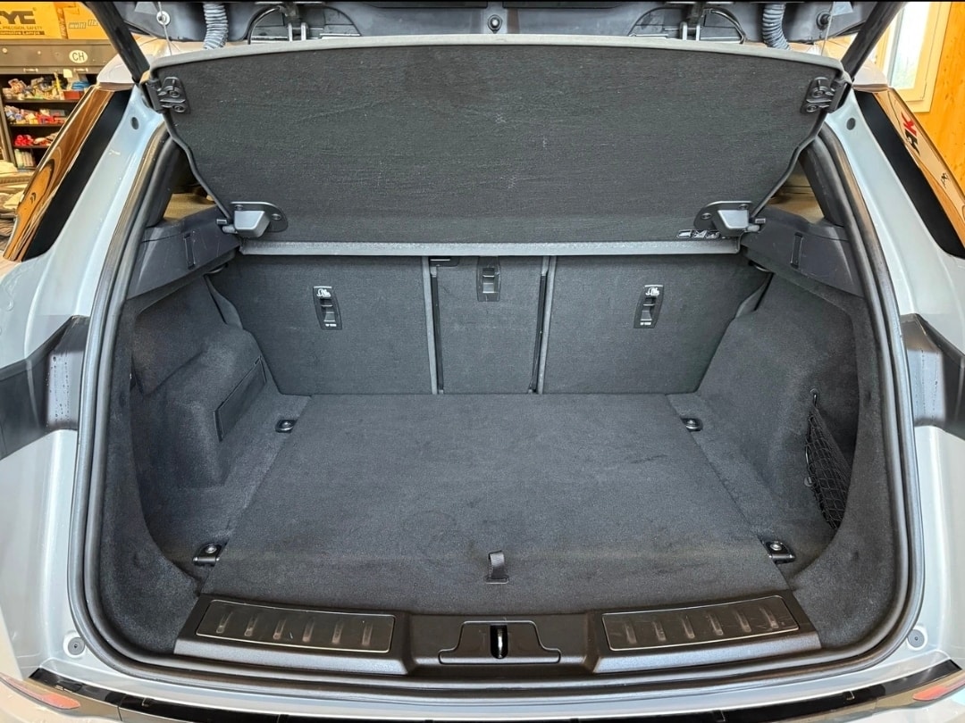 LAND ROVER Range Rover Evoque R-Dynamic P 300 HSE AT9-image-17