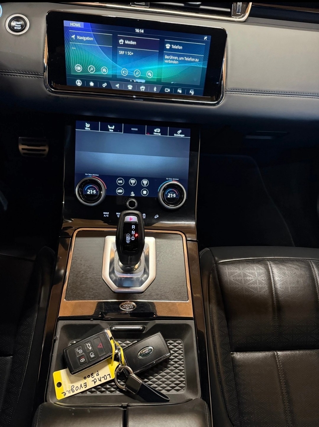 LAND ROVER Range Rover Evoque R-Dynamic P 300 HSE AT9-image-11