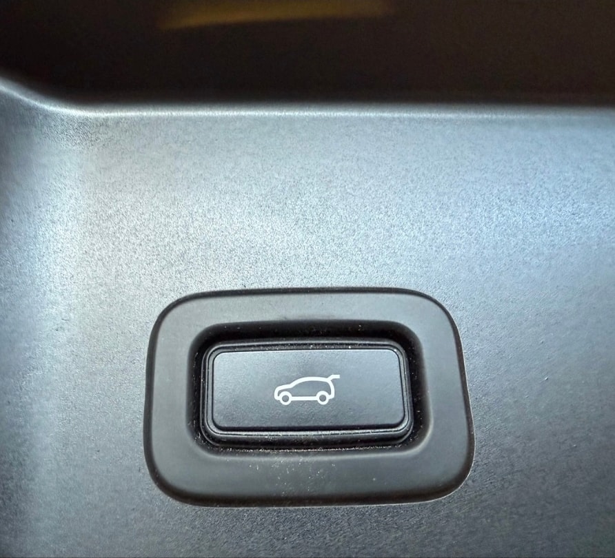 LAND ROVER Range Rover Evoque R-Dynamic P 300 HSE AT9-image-18