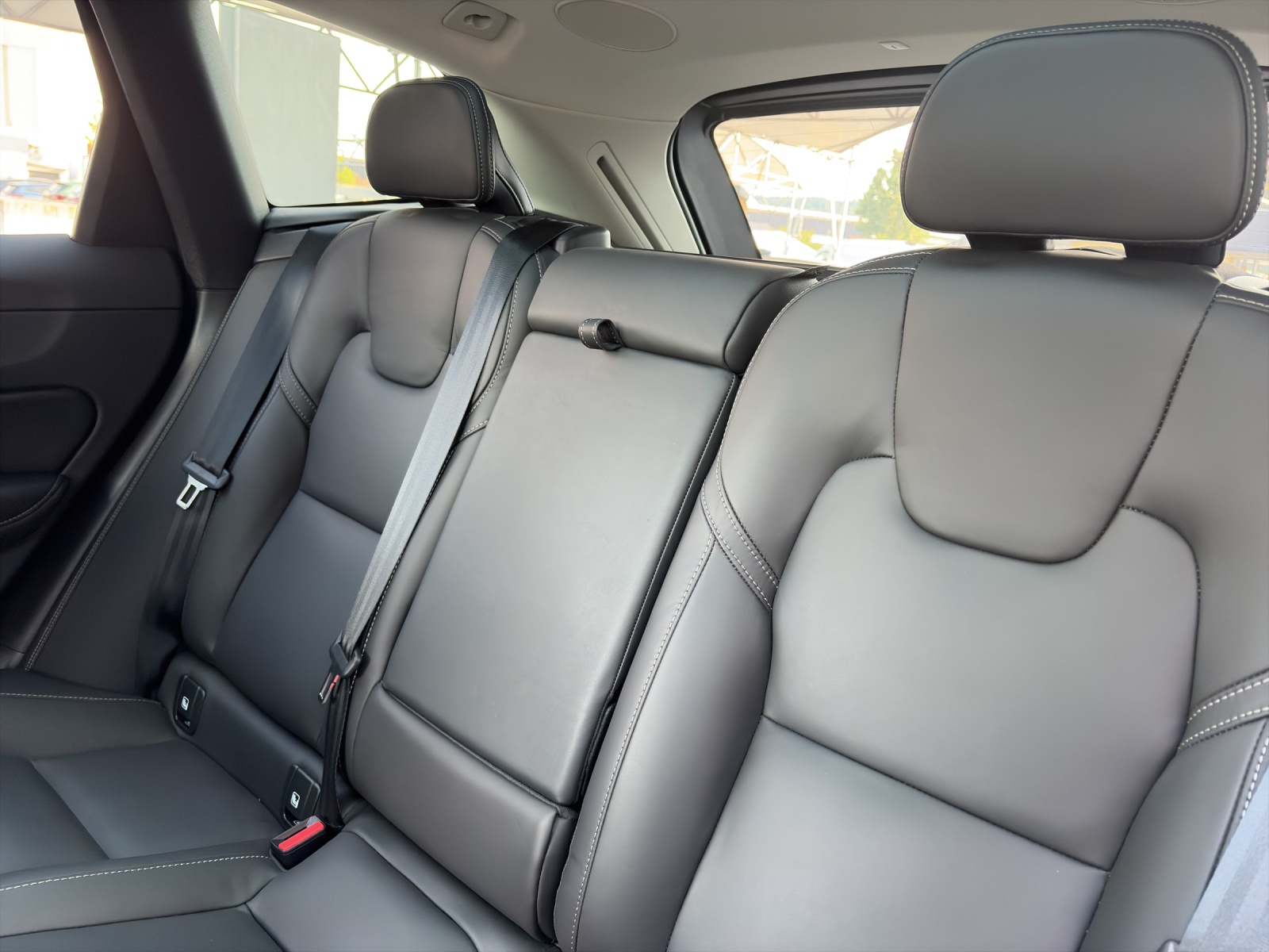 VOLVO XC60 2.0 T6 TE Ultimate Bright eAWD-image-11