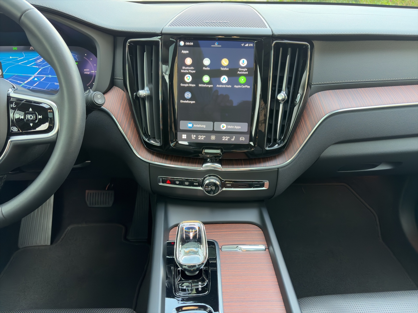 VOLVO XC60 2.0 T6 TE Ultimate Bright eAWD-image-10