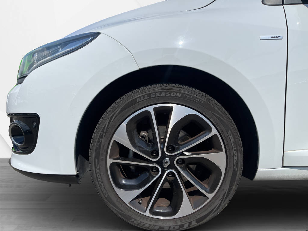 RENAULT Mégane Grandtour 1.2 TCe 130 Limited EDC-image-9