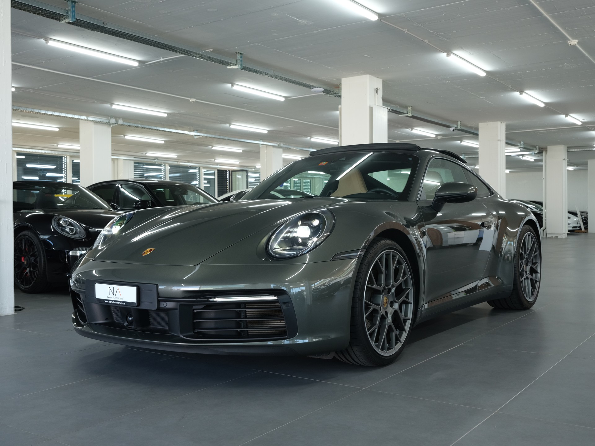 PORSCHE 911 Carrera PDK *Sonderlackierung* *Sportabgassanlage* *Porsche Aproved*-image-7