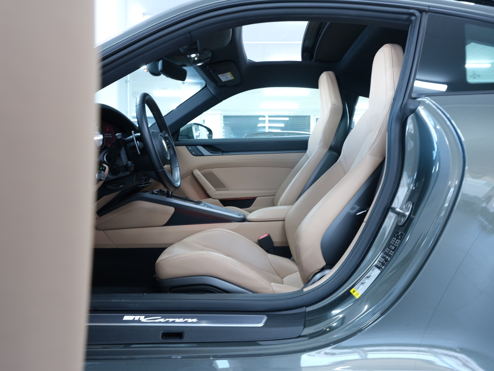 PORSCHE 911 Carrera PDK *Sonderlackierung* *Sportabgassanlage* *Porsche Aproved*-image-19