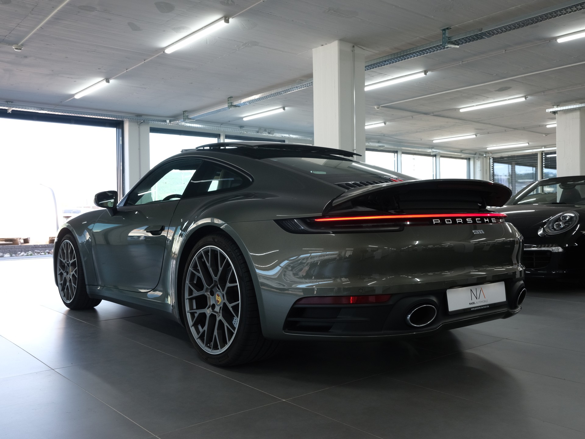 PORSCHE 911 Carrera PDK *Sonderlackierung* *Sportabgassanlage* *Porsche Aproved*-image-5
