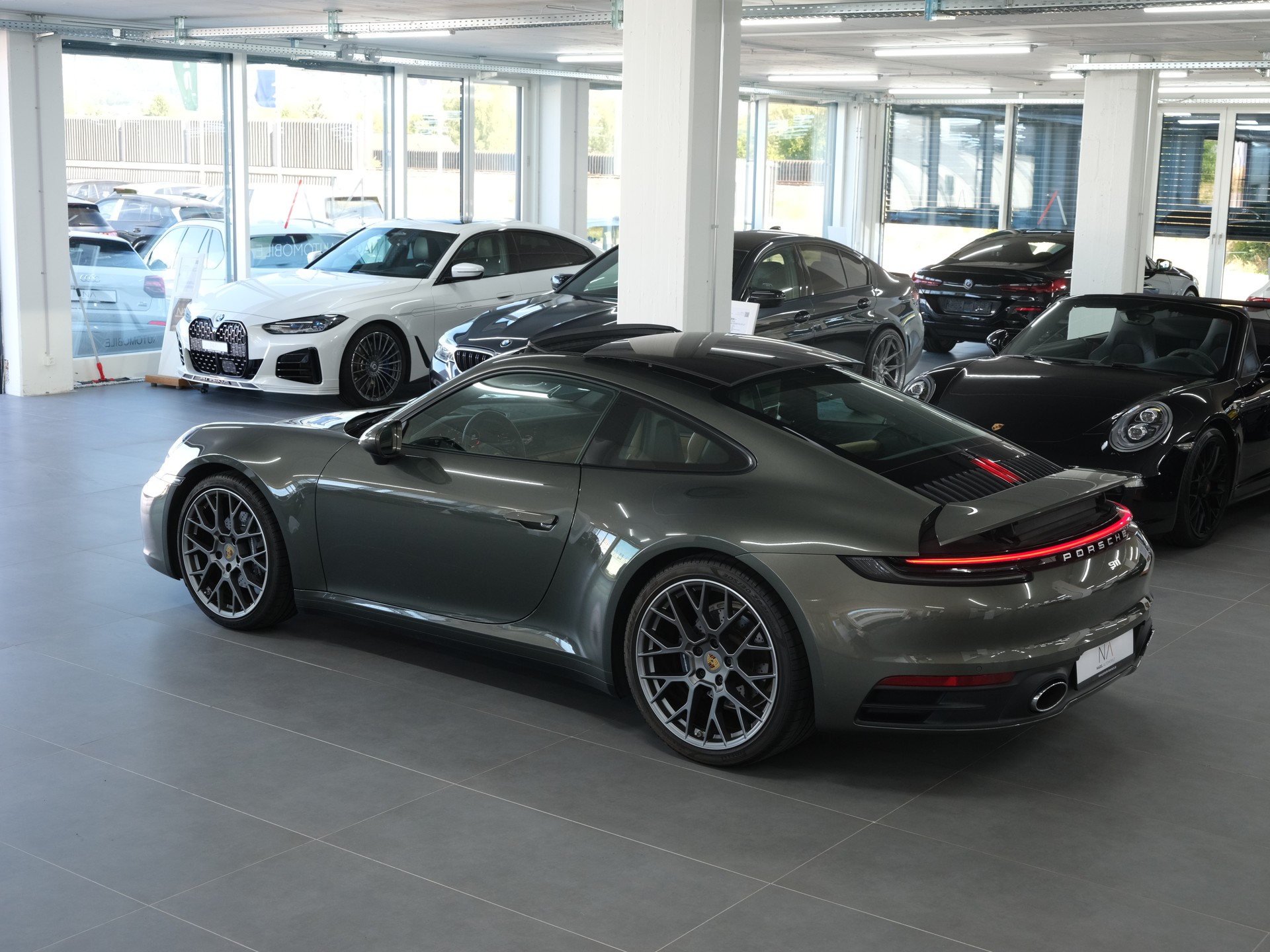 PORSCHE 911 Carrera PDK *Sonderlackierung* *Sportabgassanlage* *Porsche Aproved*-image-17