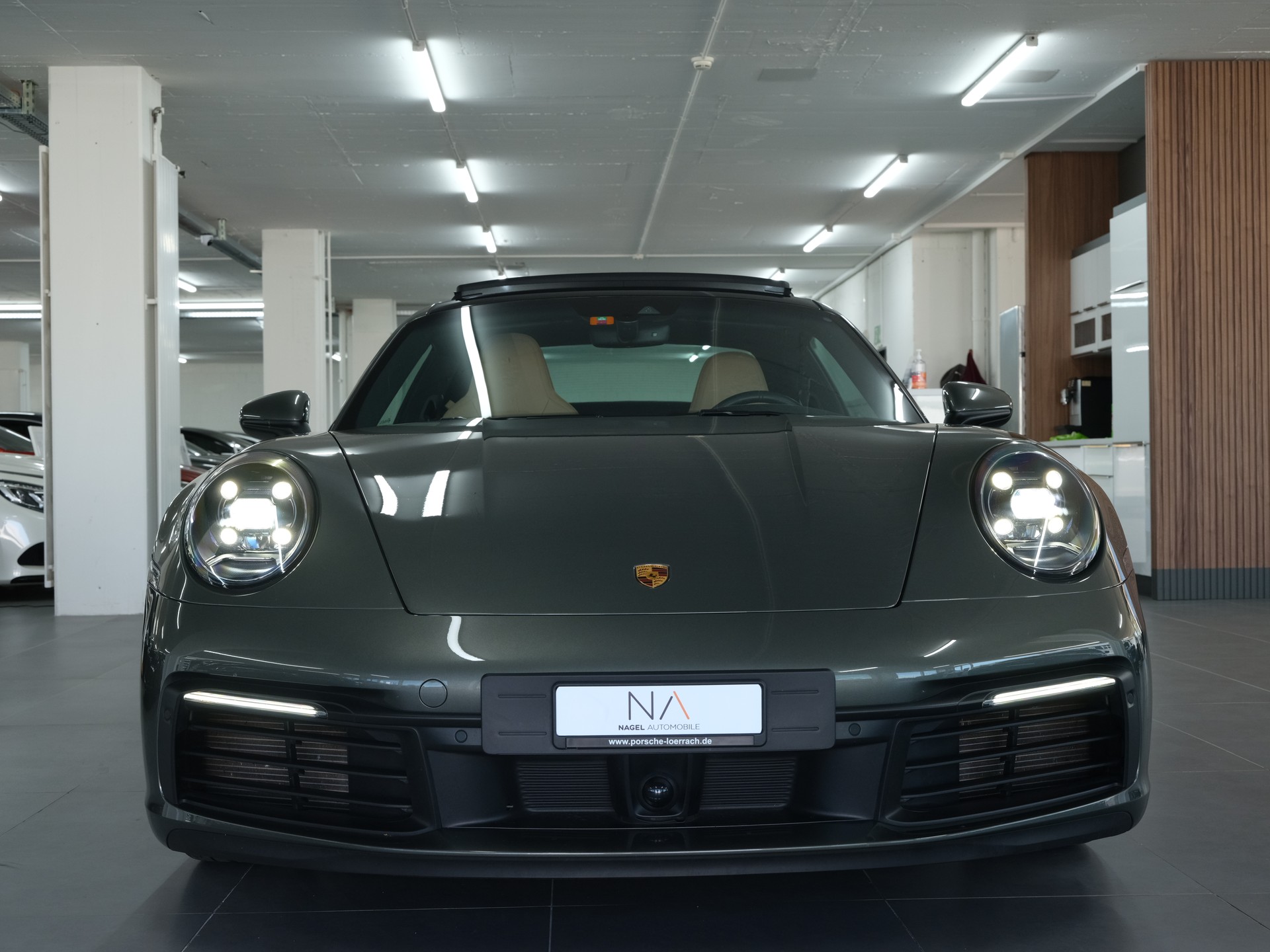 PORSCHE 911 Carrera PDK *Sonderlackierung* *Sportabgassanlage* *Porsche Aproved*-image-8