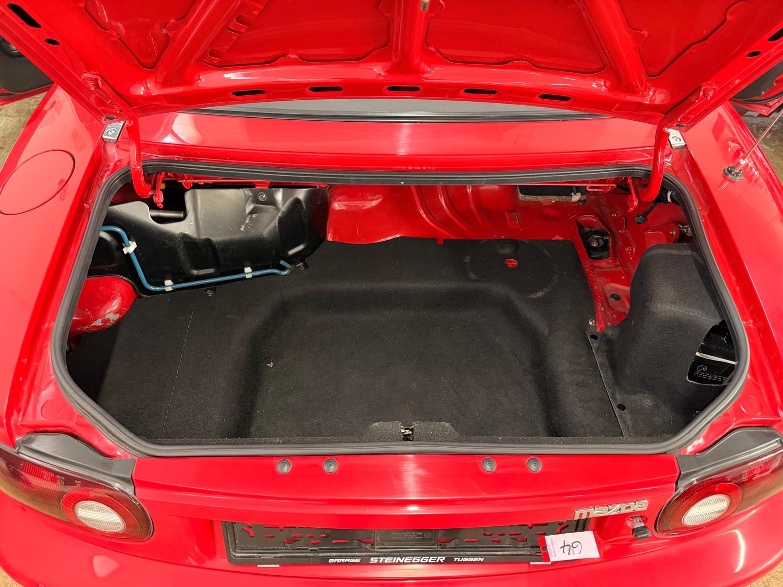 MAZDA MX-5 1.6i-16-image-13