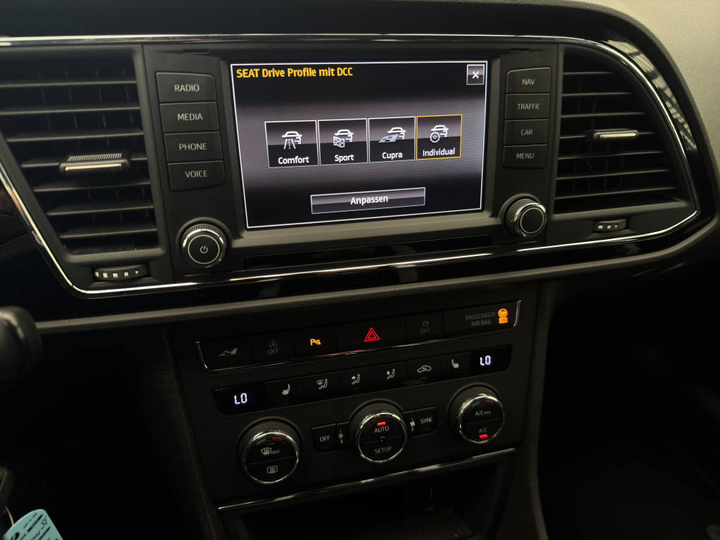 SEAT Leon ST 2.0 TSI 290 Cupra DSG-image-13