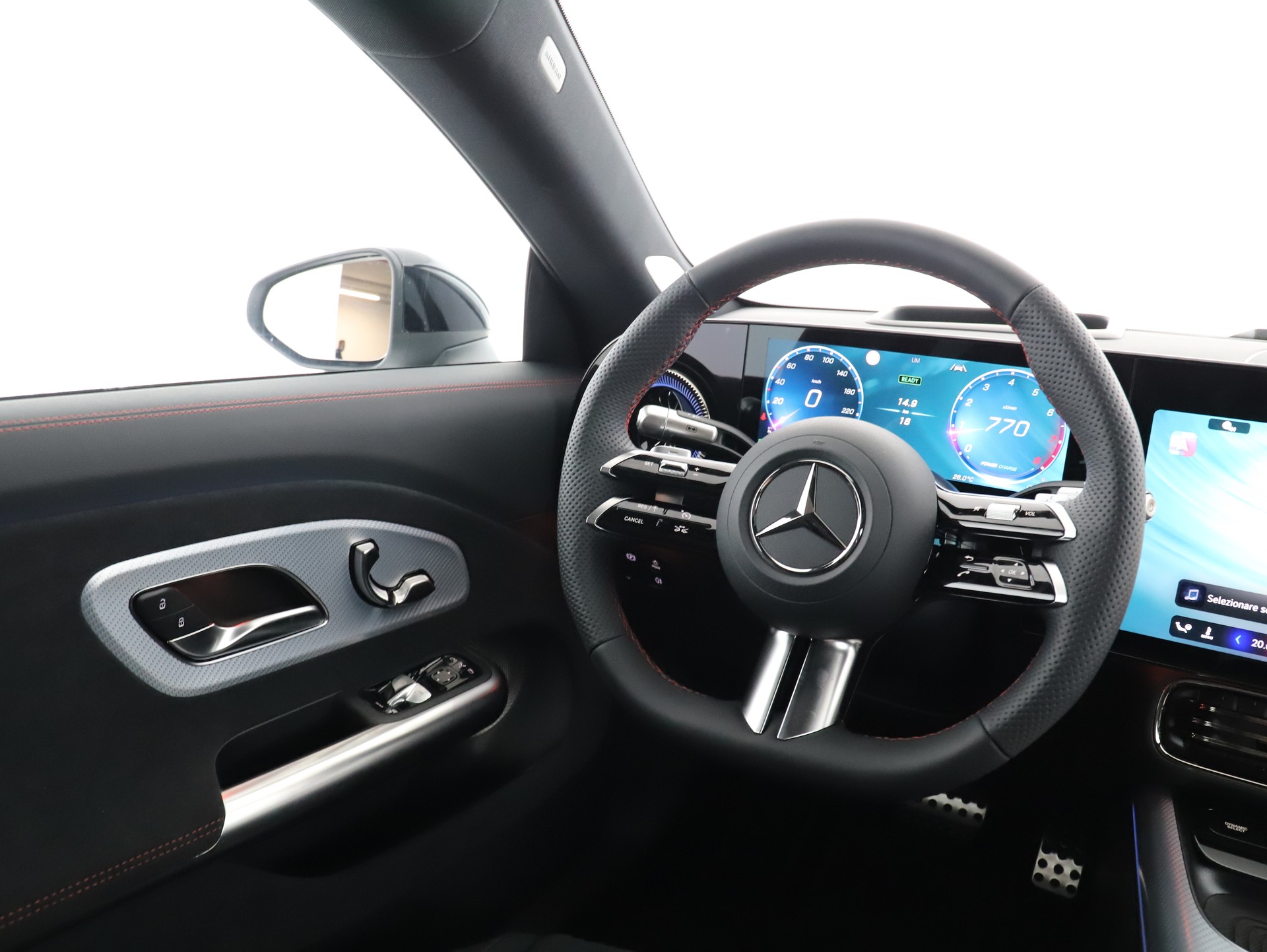 MERCEDES-BENZ CLA 220 8G-DCT 4Matic-image-13