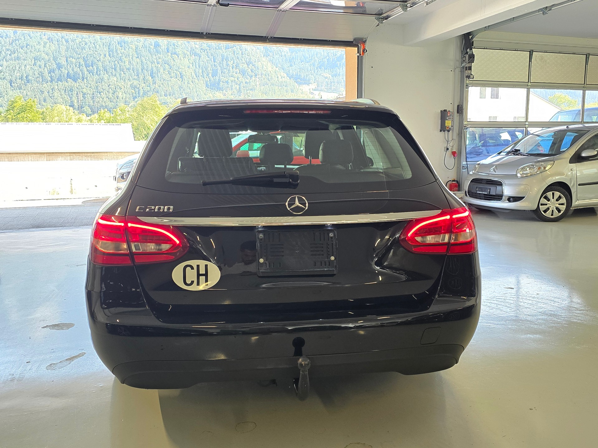 MERCEDES-BENZ C 200 7G-Tronic-image-4