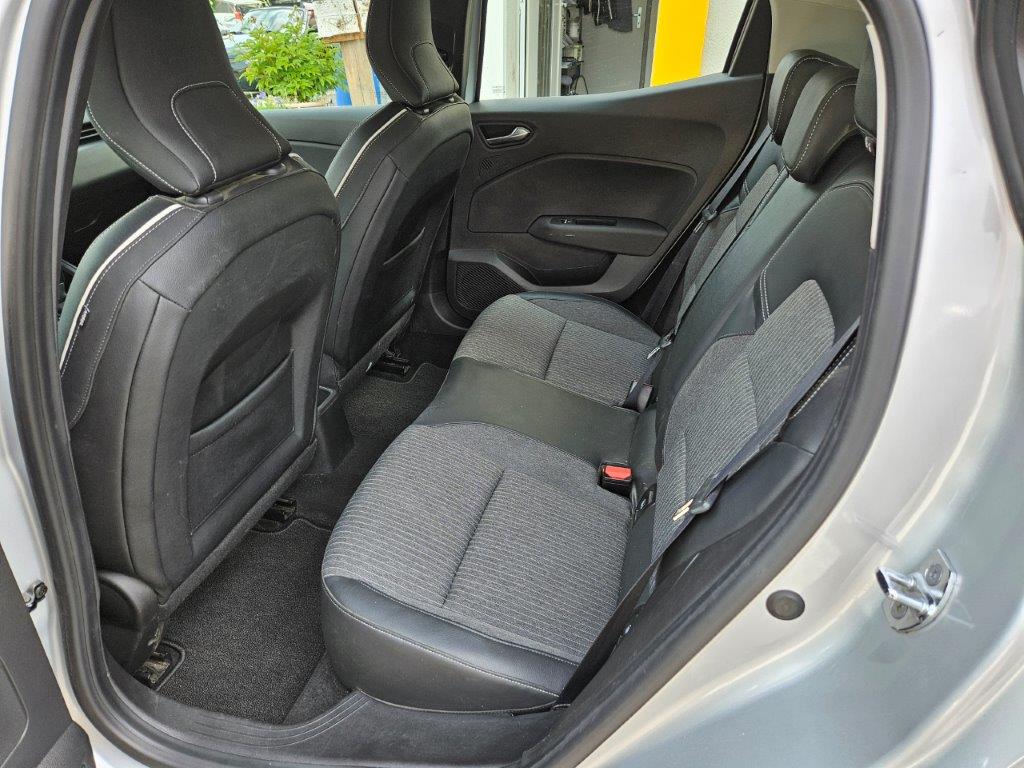 RENAULT Clio 1.0 TCe Intens CVT-image-8