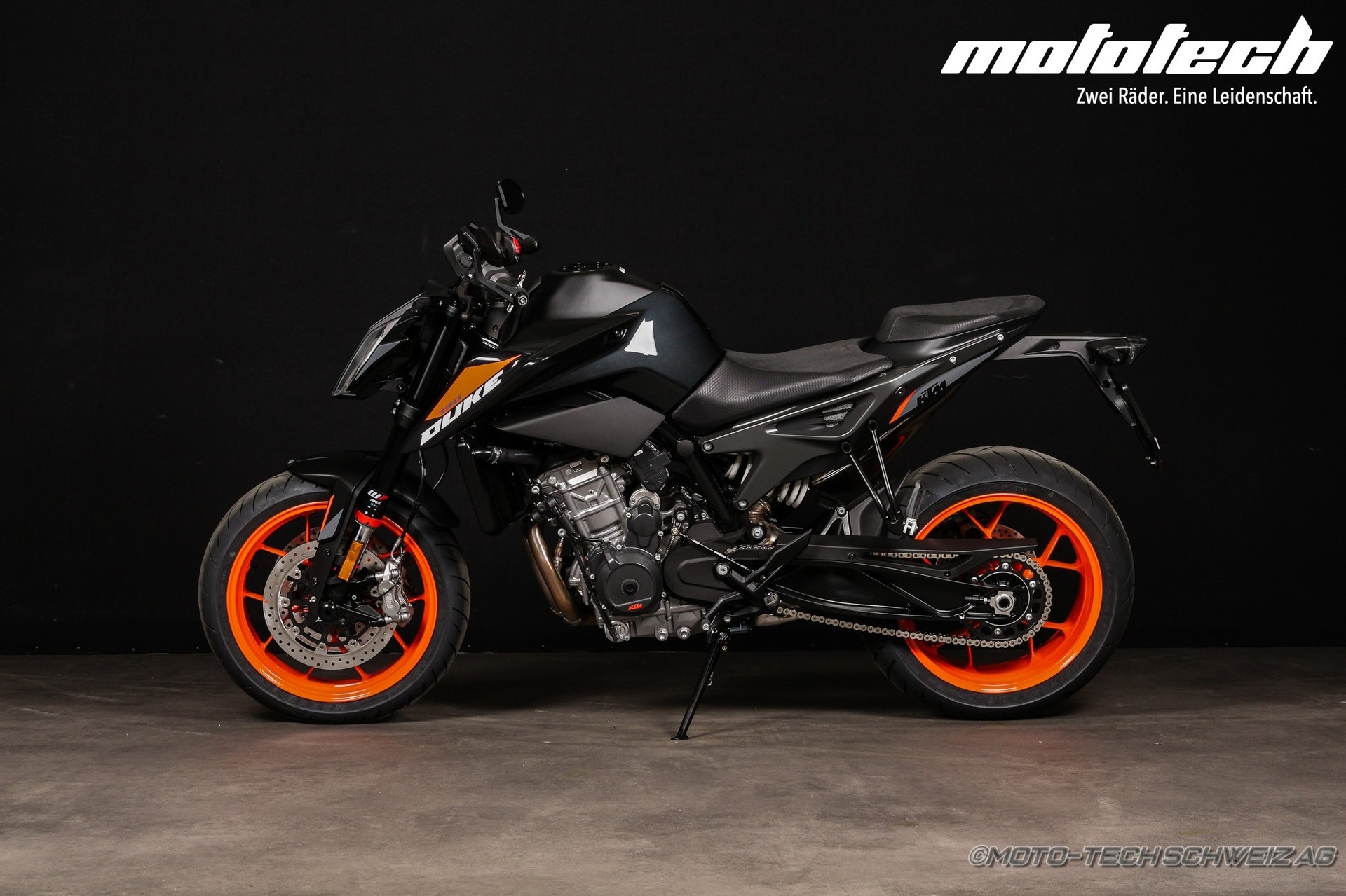 KTM 790 Duke (35/70kW)-showroom-element-3