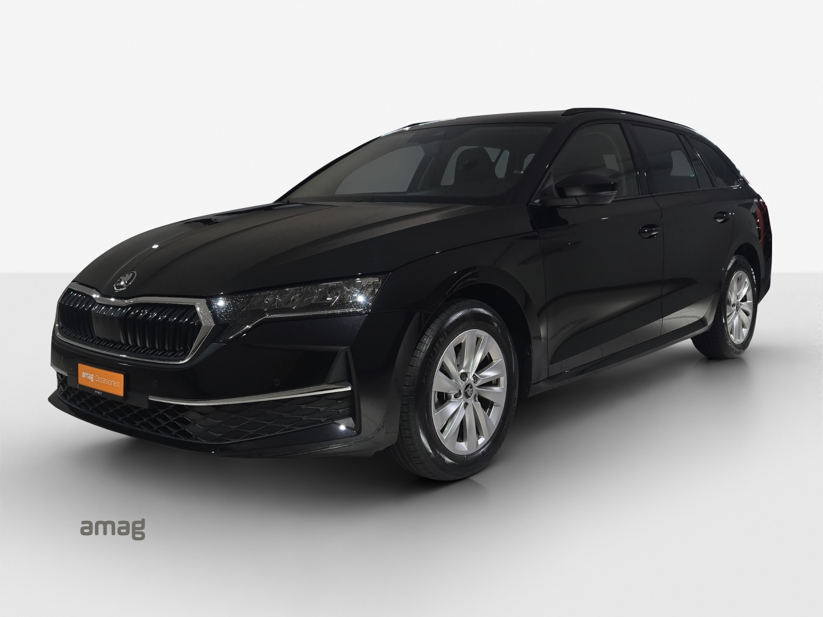 SKODA Octavia Combi 1.5 TSI mHEV DSG Dynamic