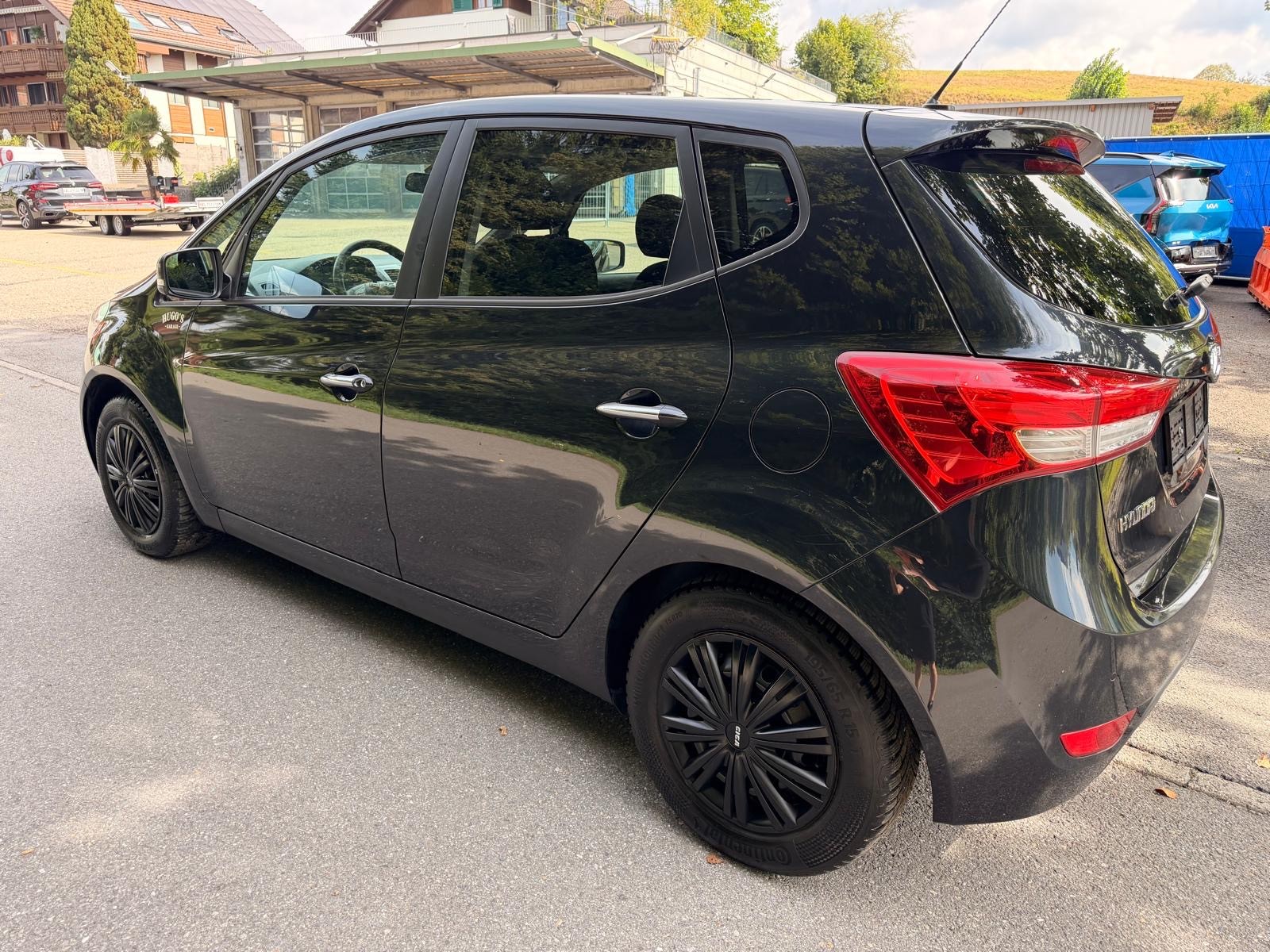HYUNDAI iX20 1.6 Style Automatic-image-2