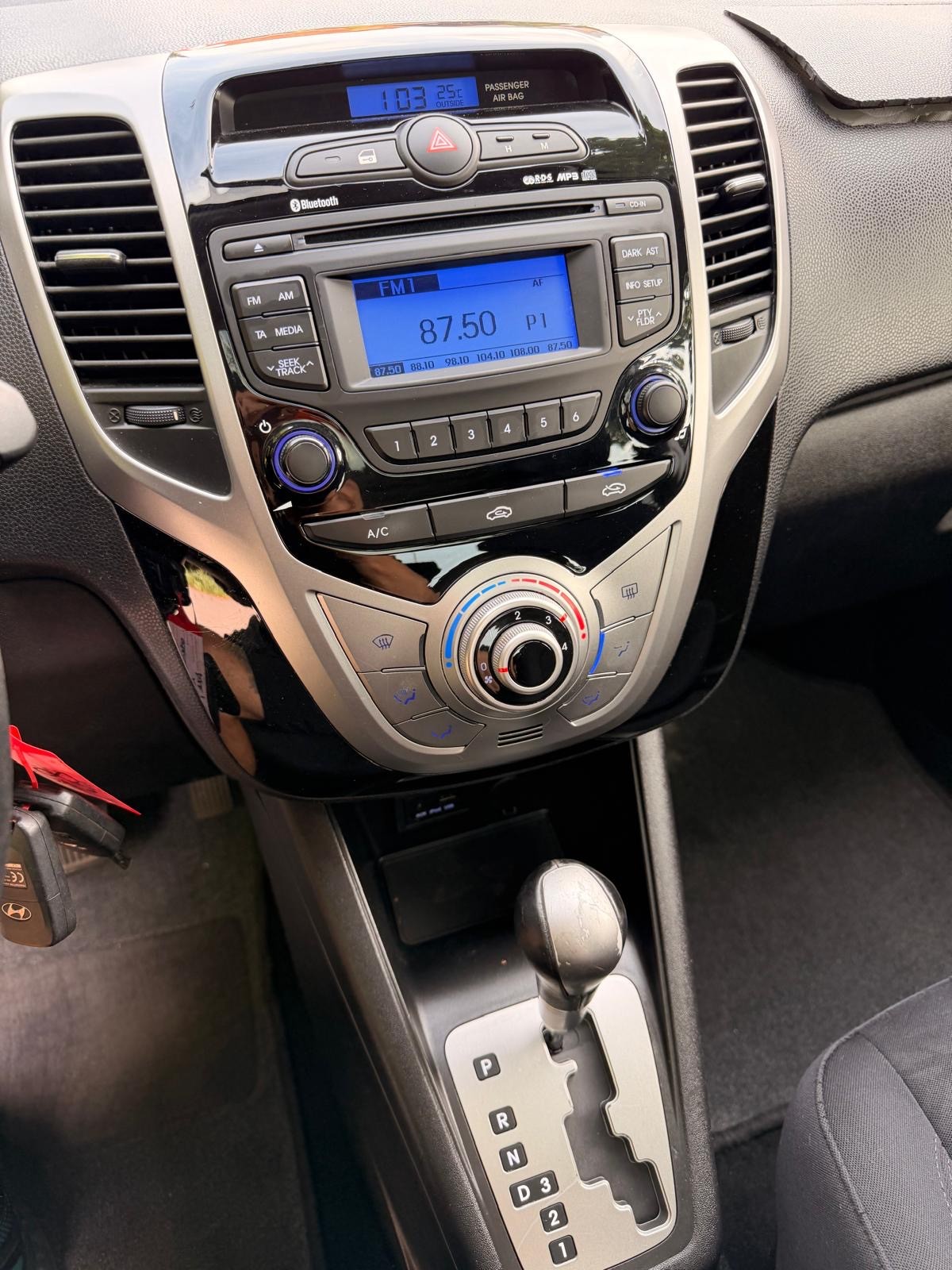 HYUNDAI iX20 1.6 Style Automatic-image-13