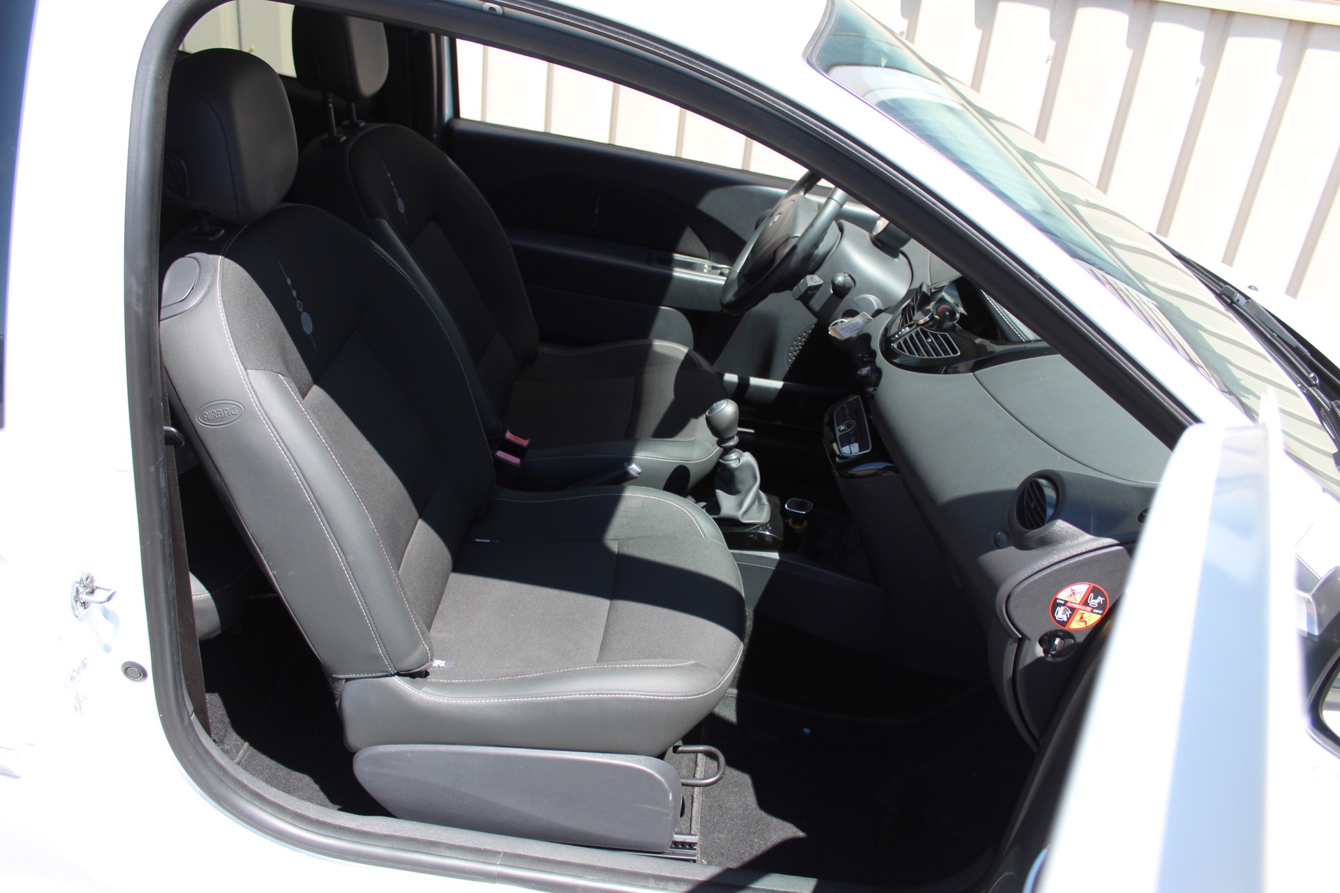 RENAULT Twingo 1.2 16V Expression-image-10