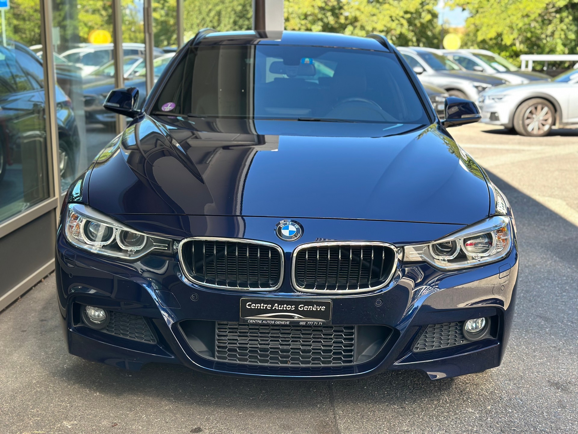BMW 320i xDrive Touring Sport Line Steptronic-image-0