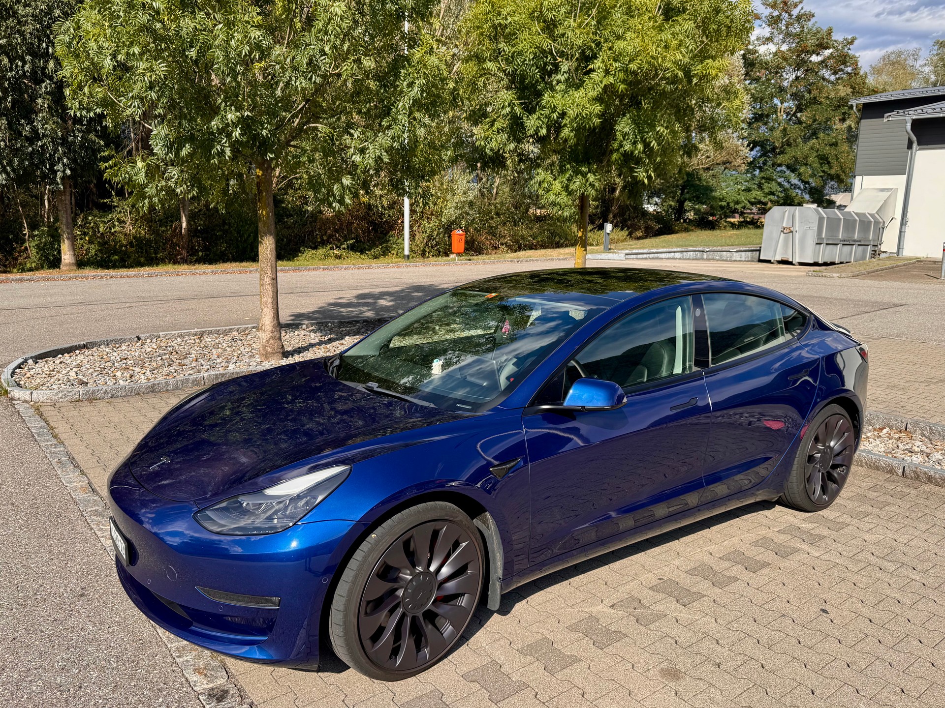 TESLA Performance Dual Motor AWD Restyle-image-0