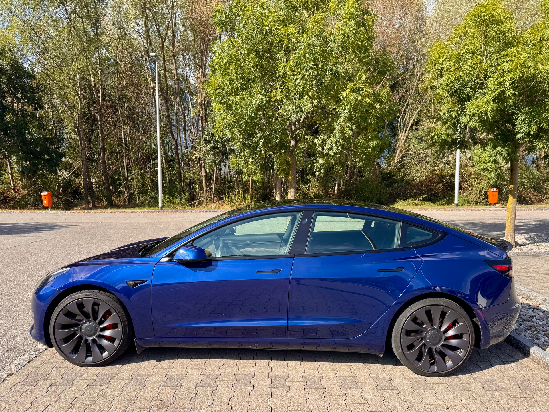 TESLA Performance Dual Motor AWD Restyle-image-3