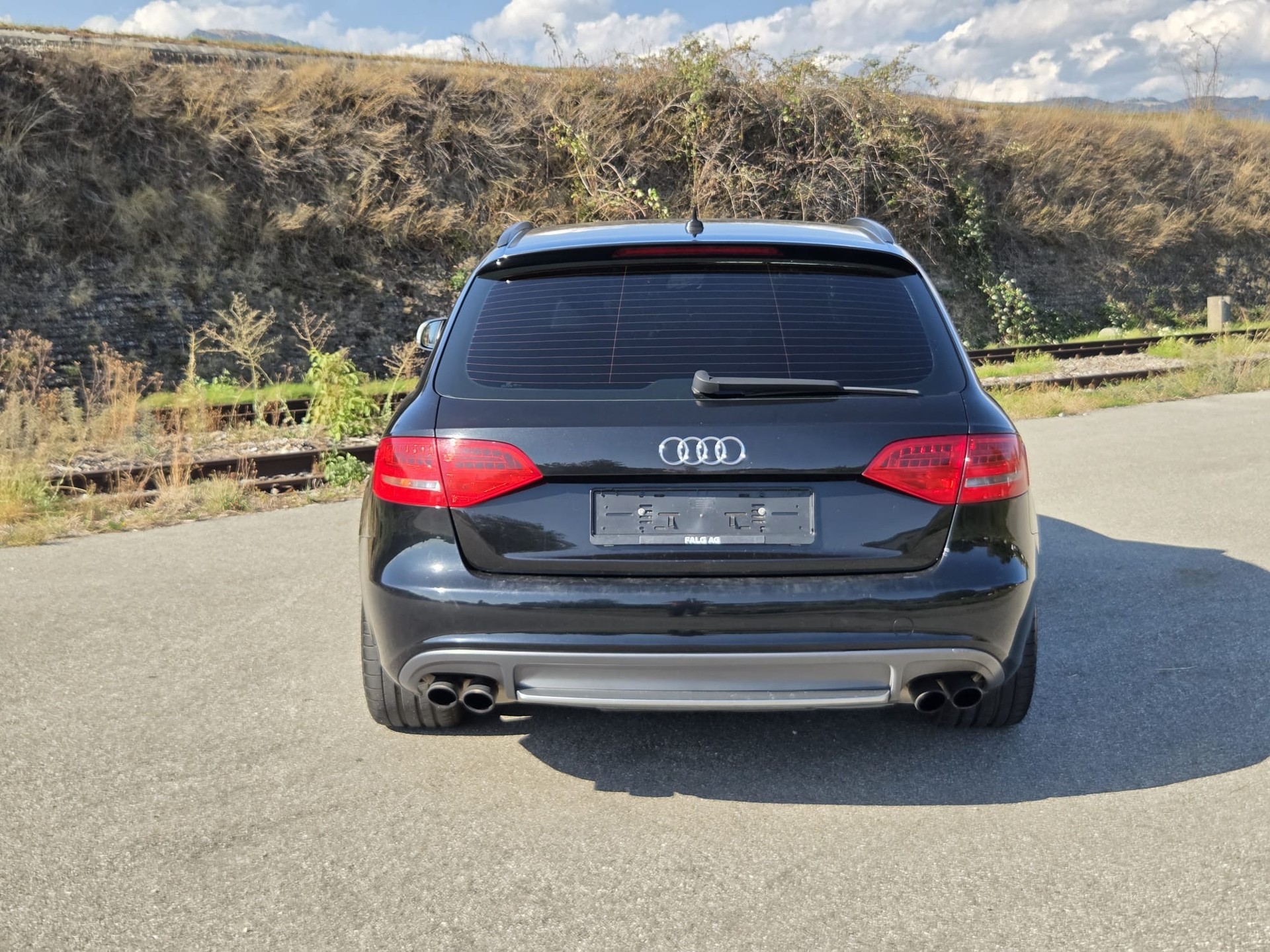 AUDI 3.0 V6 TFSI quattro S-Tronic-image-3