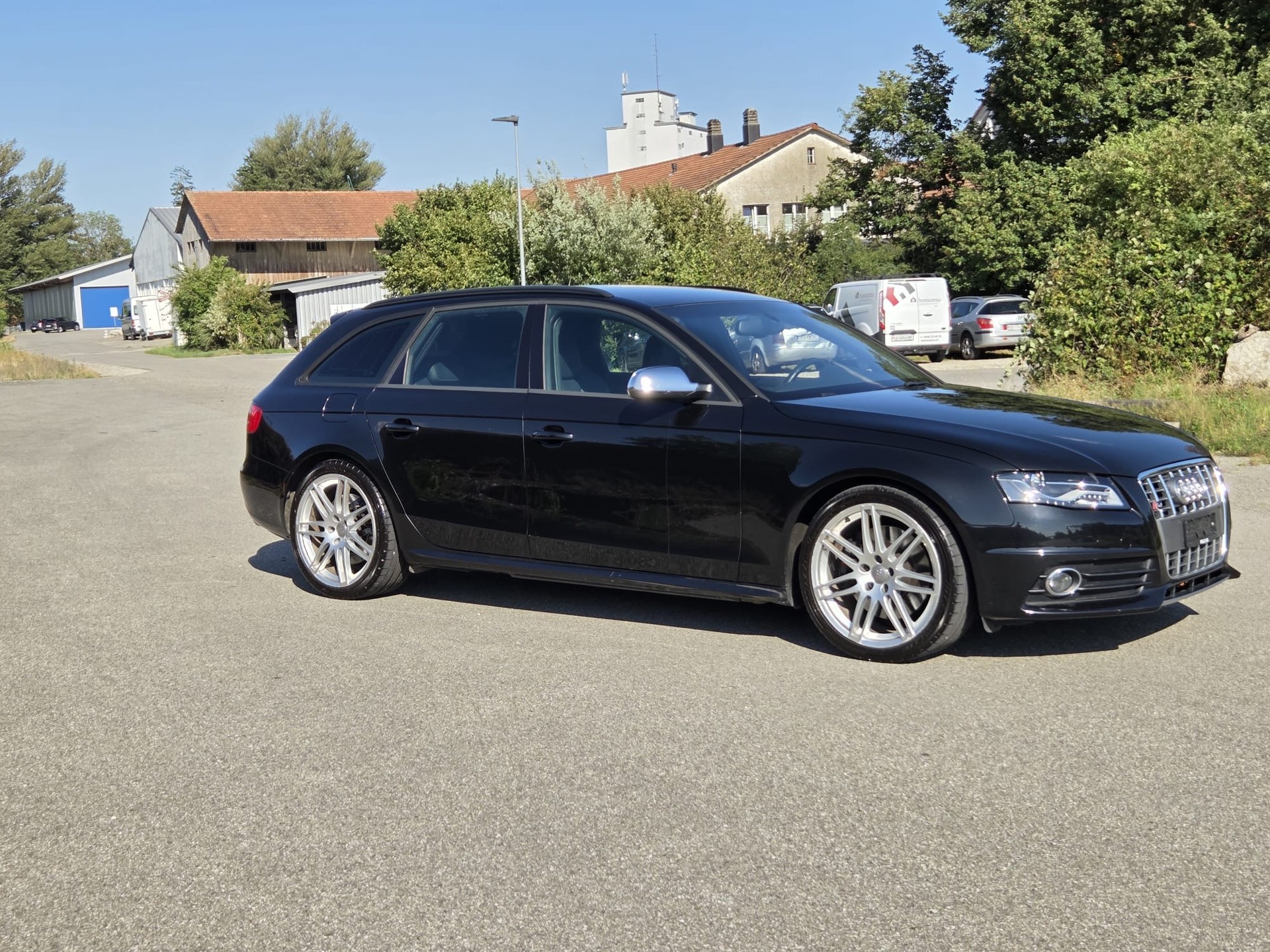 AUDI 3.0 V6 TFSI quattro S-Tronic-image-2