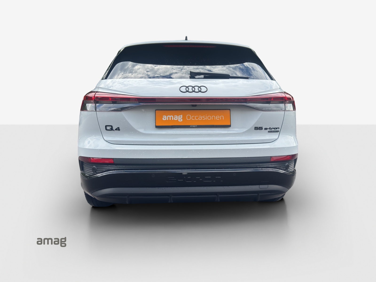 AUDI Q4 e-tron 55 quattro-image-3