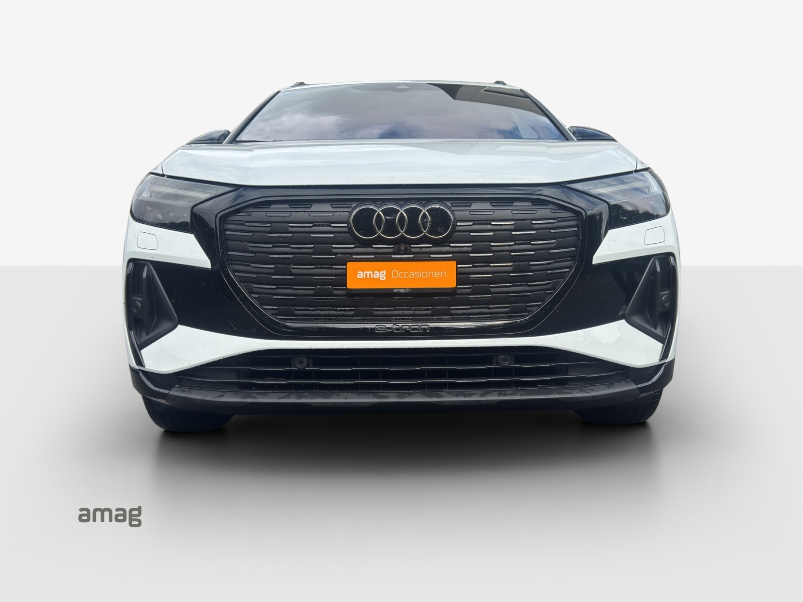 AUDI Q4 e-tron 55 quattro-image-6