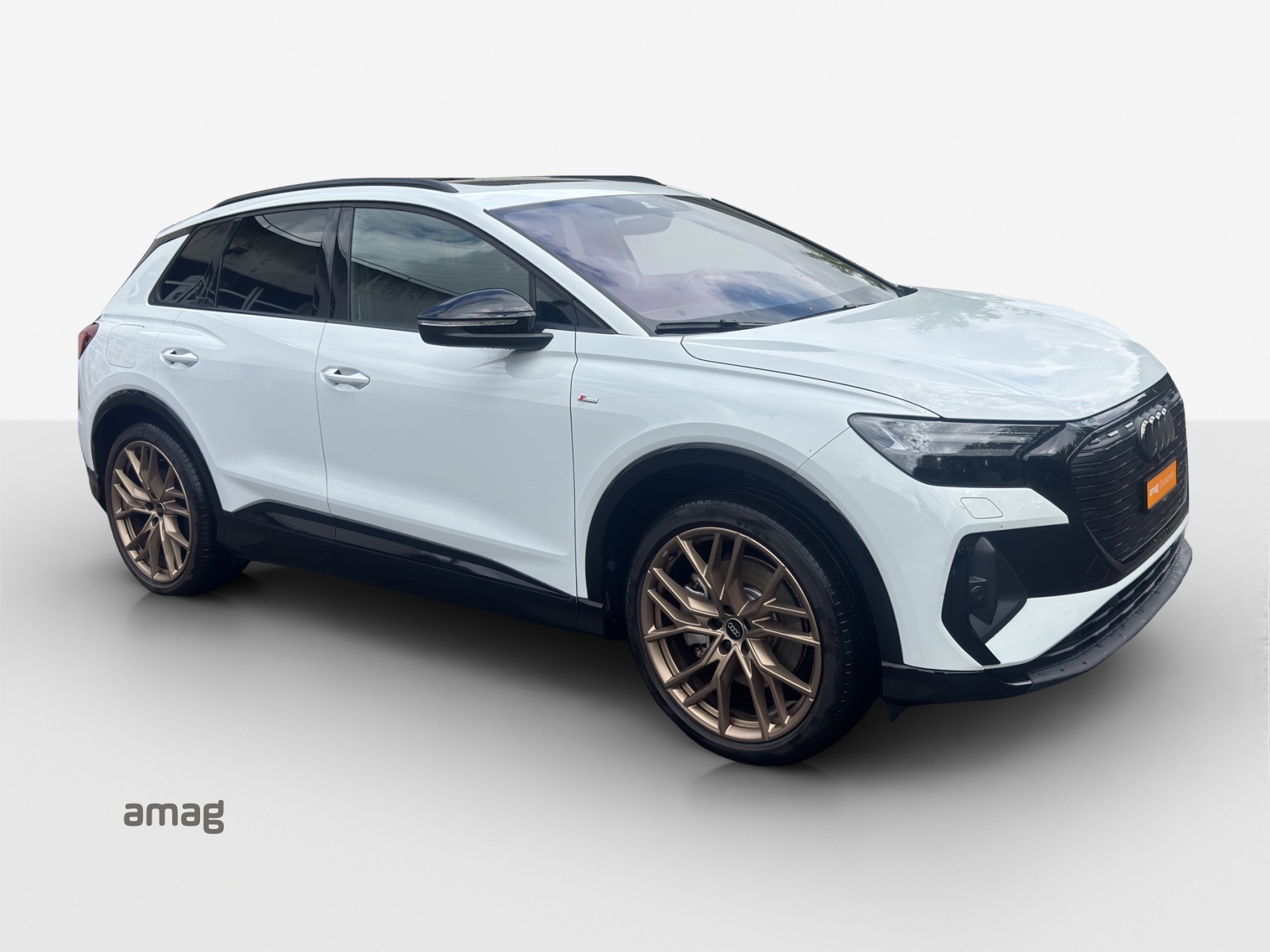AUDI Q4 e-tron 55 quattro-image-5