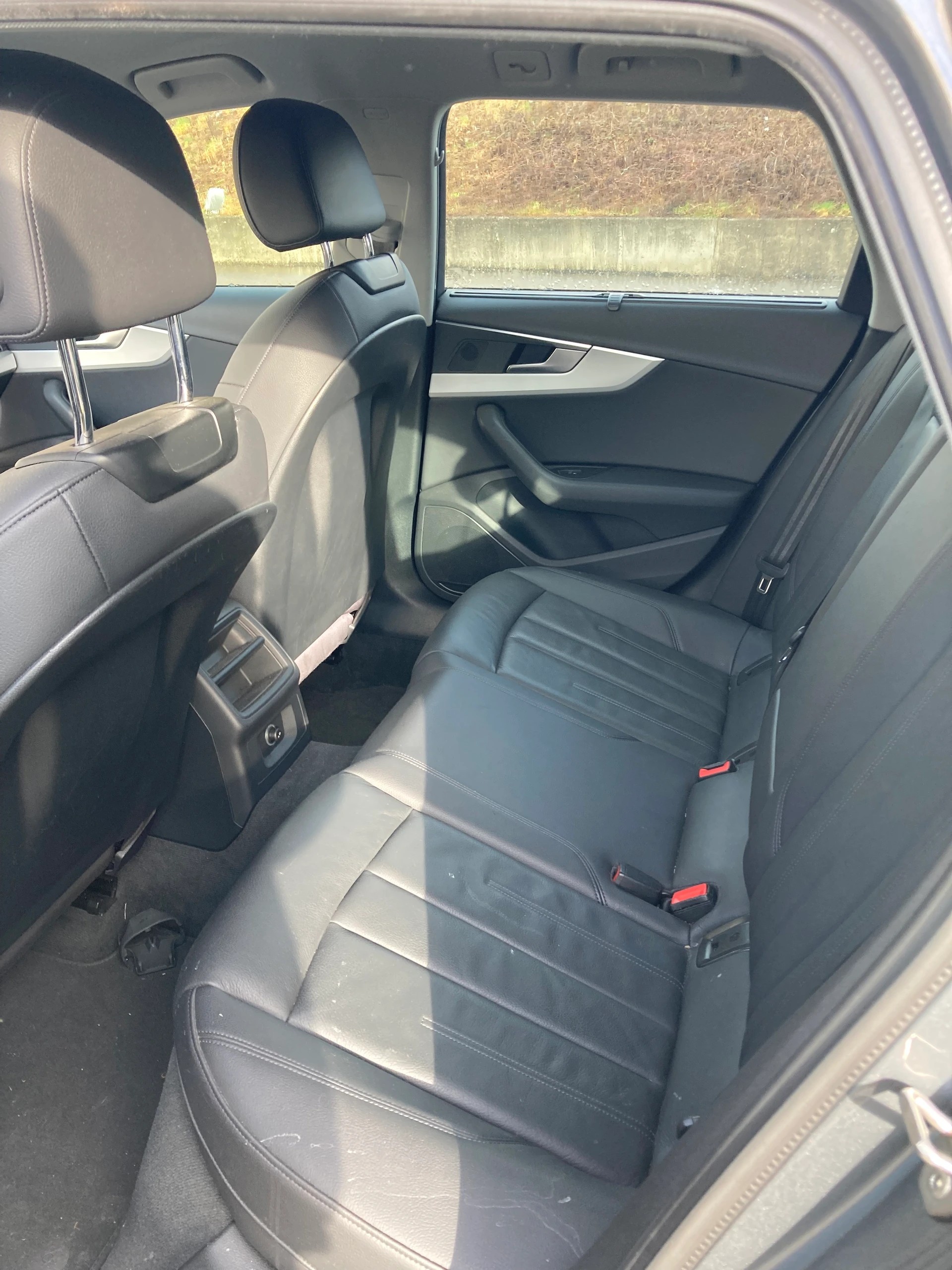 AUDI 2.0 TDI 150 S-Tronic-image-5
