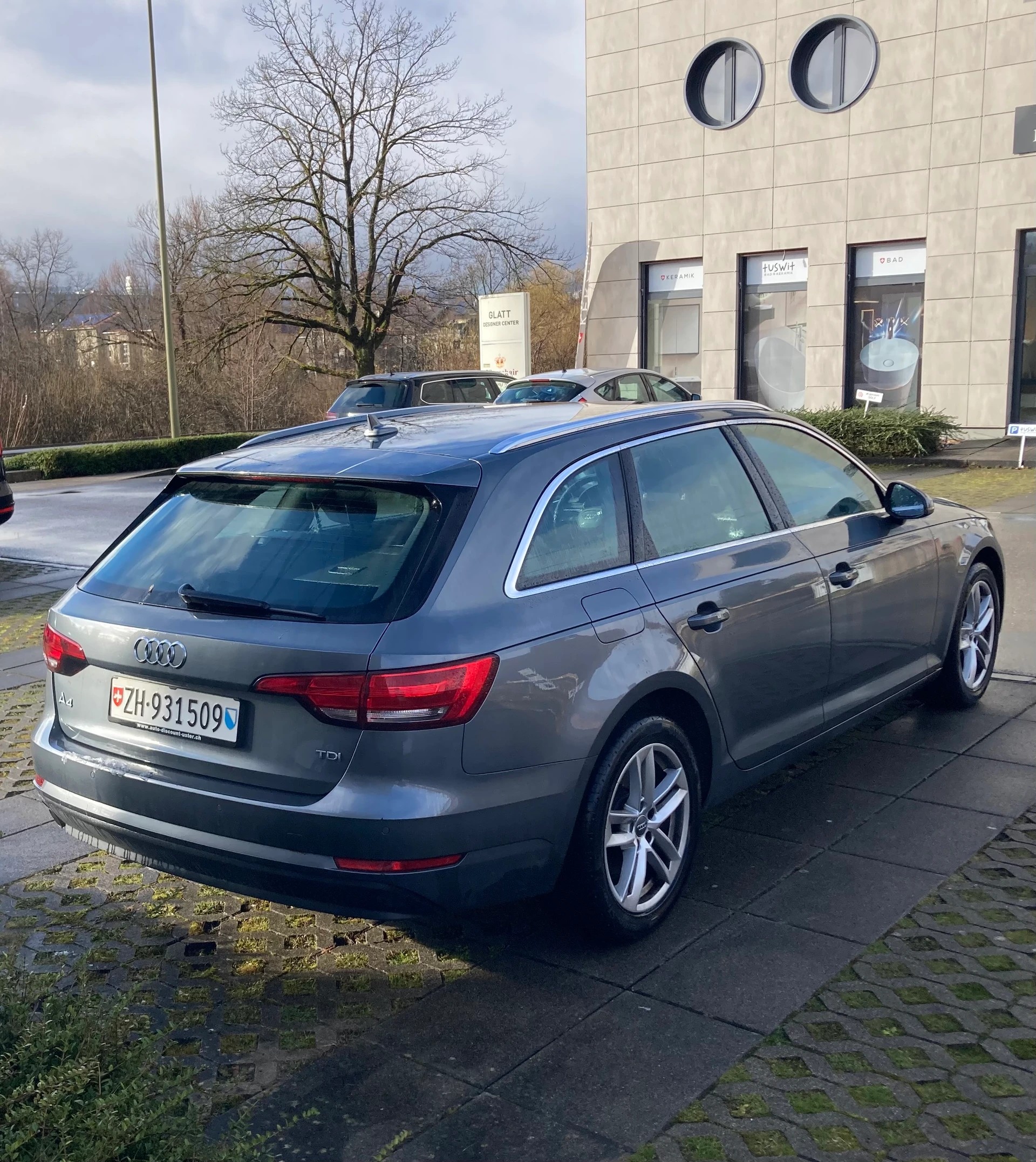 AUDI 2.0 TDI 150 S-Tronic-image-2