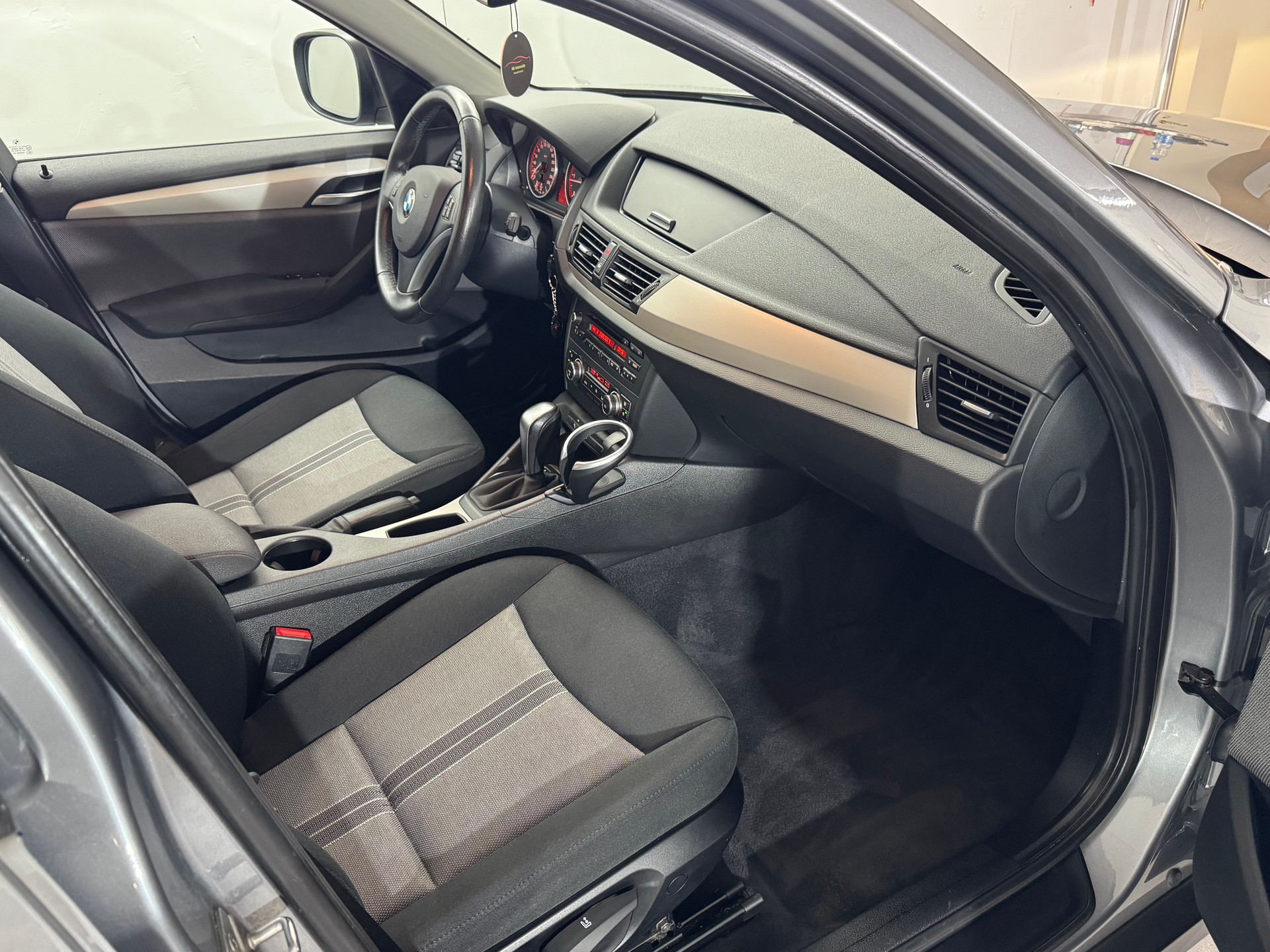 BMW X1 xDrive 20d Steptronic-image-8