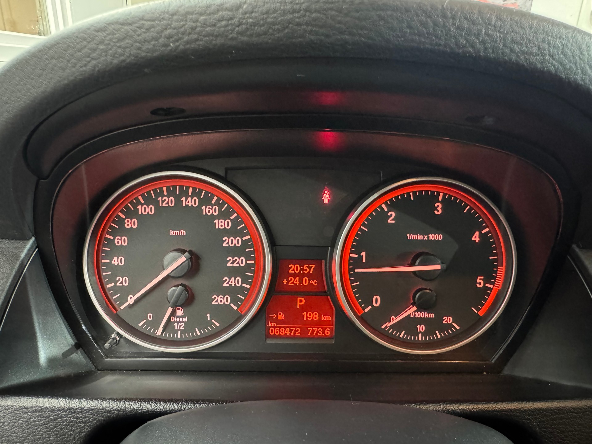 BMW X1 xDrive 20d Steptronic-image-12