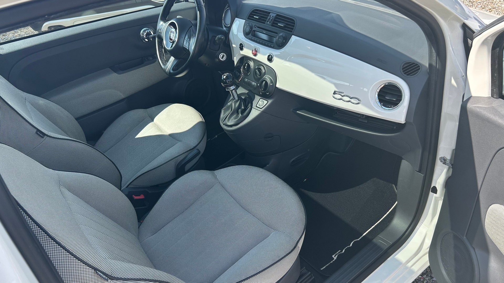 FIAT 500 1.2 Lounge-image-11