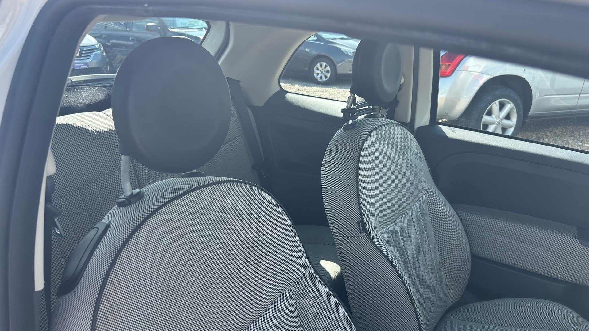 FIAT 500 1.2 Lounge-image-10