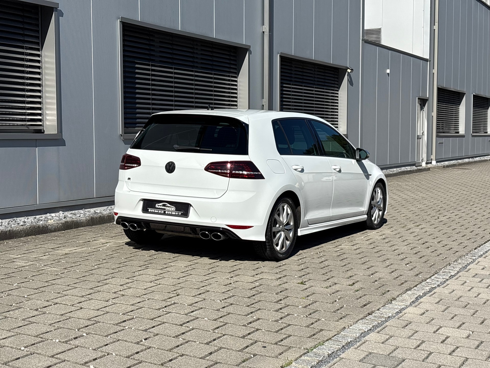 VW Golf 2.0 TSI R 4Motion DSG-image-8