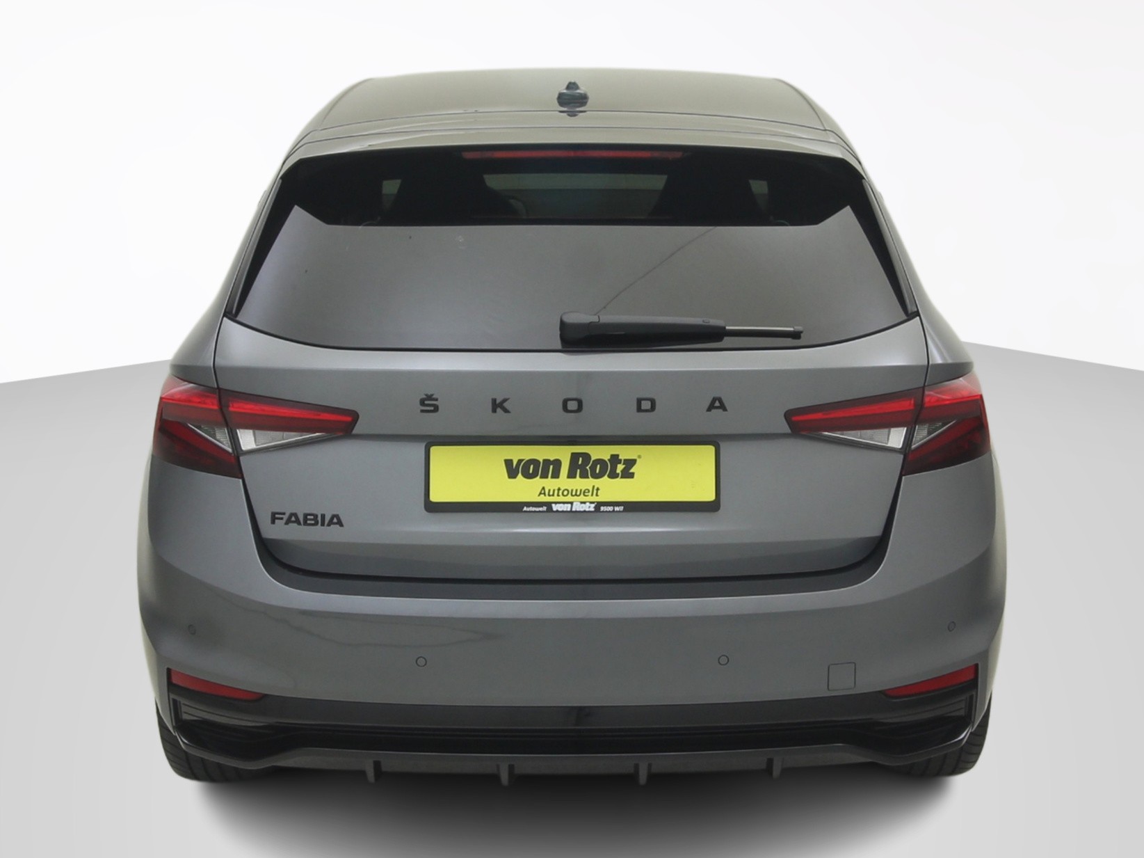 SKODA Fabia 1.5 TSI Monte Carlo DSG-image-2