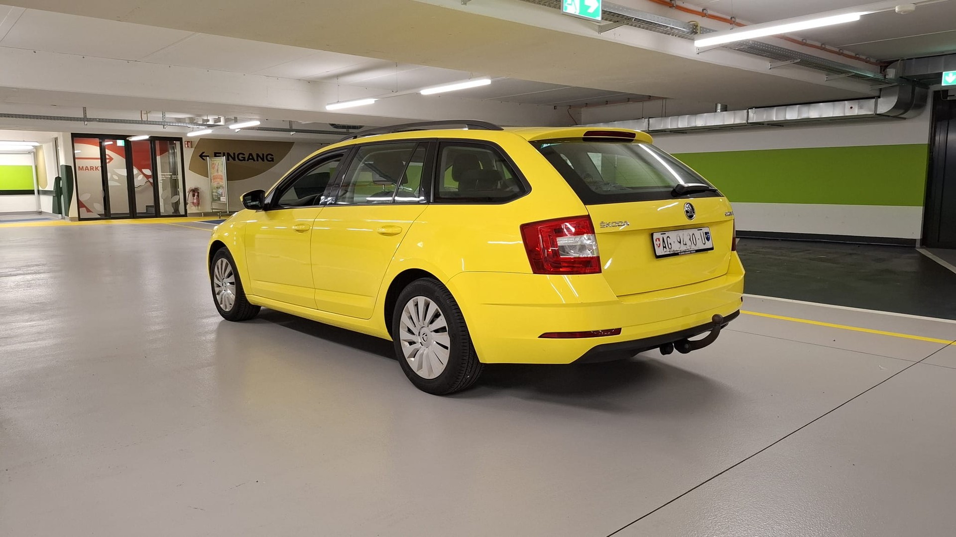 SKODA Octavia Combi 1.6 TDI Ambition DSG-image-6
