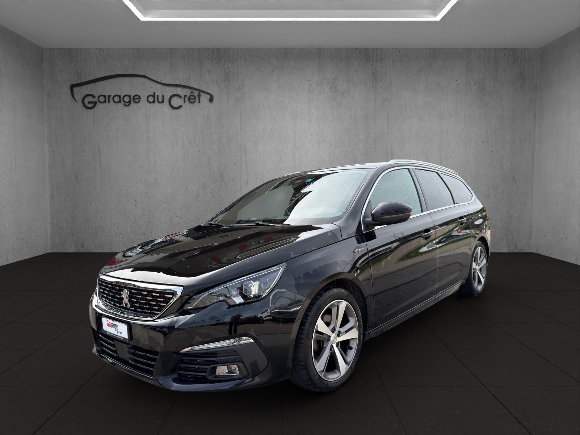PEUGEOT 308 SW 1.2 PureTech 130 Allure S/S-image-0