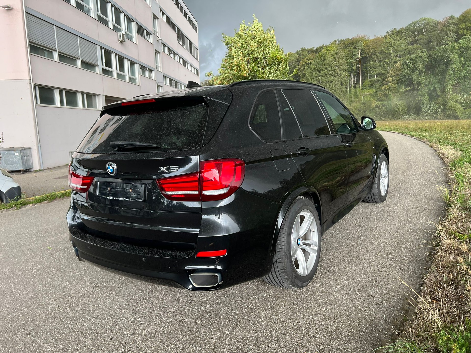 BMW X5 xDrive 40d Steptronic M-SPORT-image-4
