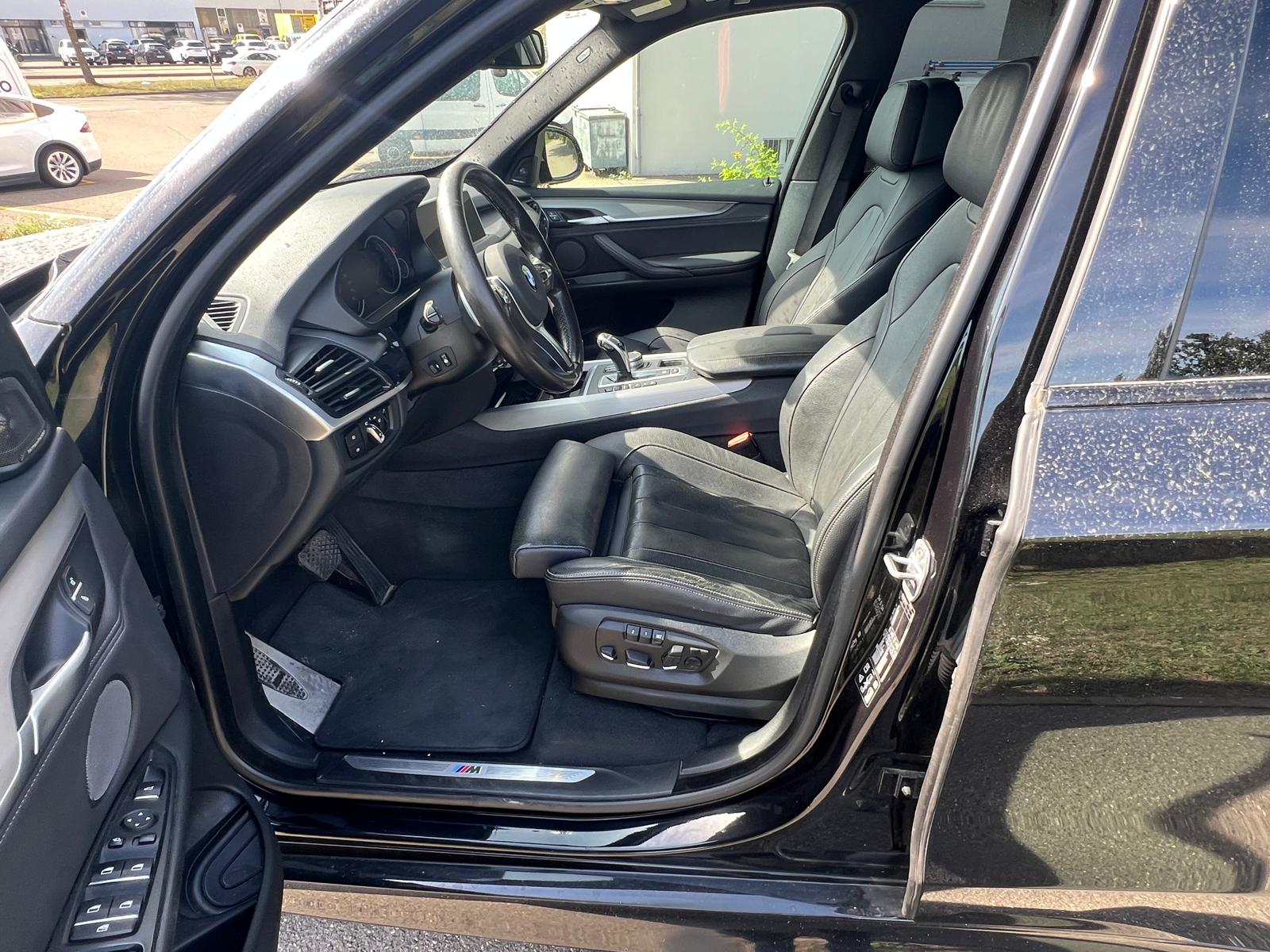 BMW X5 xDrive 40d Steptronic M-SPORT-image-7
