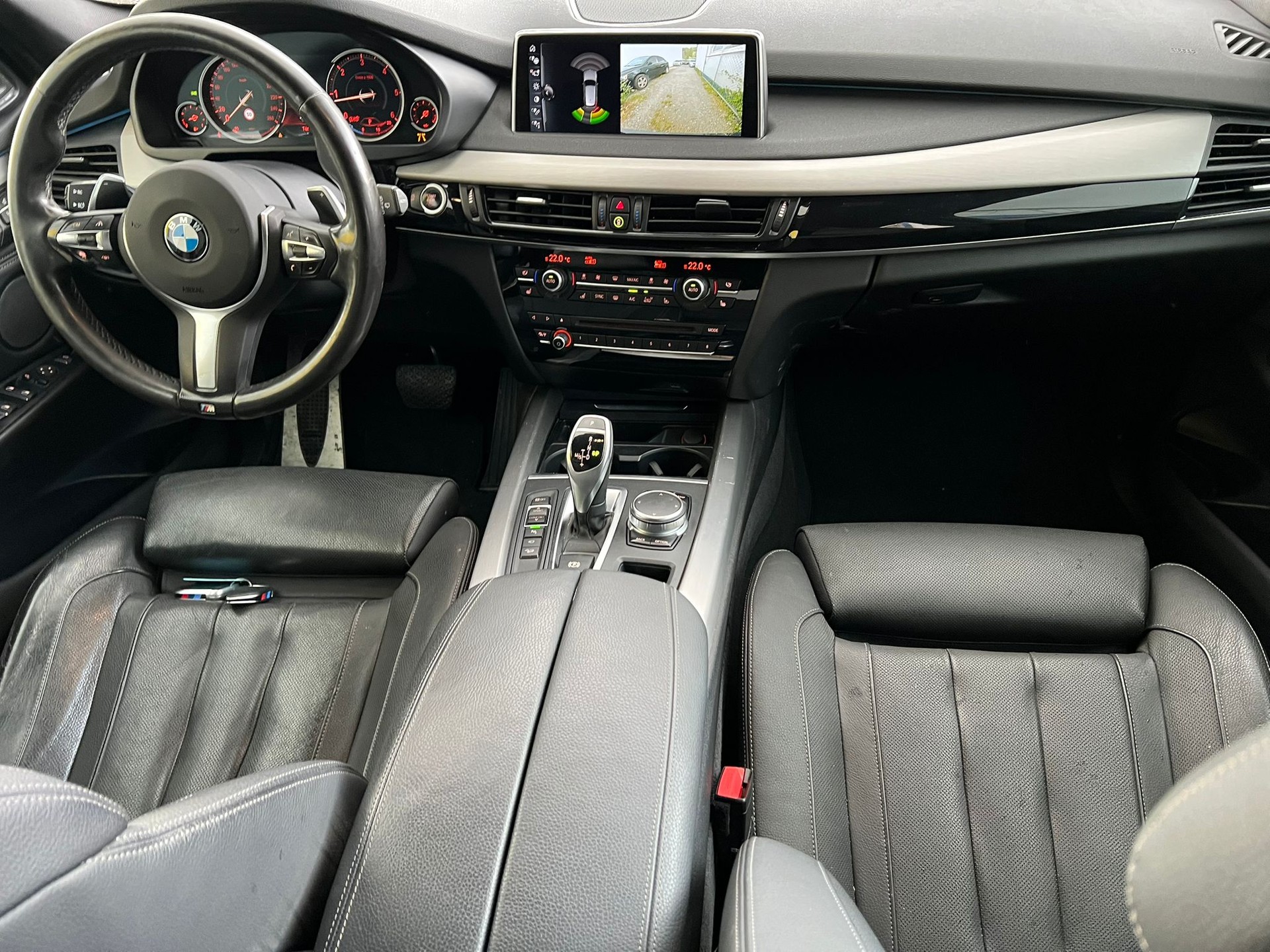 BMW X5 xDrive 40d Steptronic M-SPORT-image-6